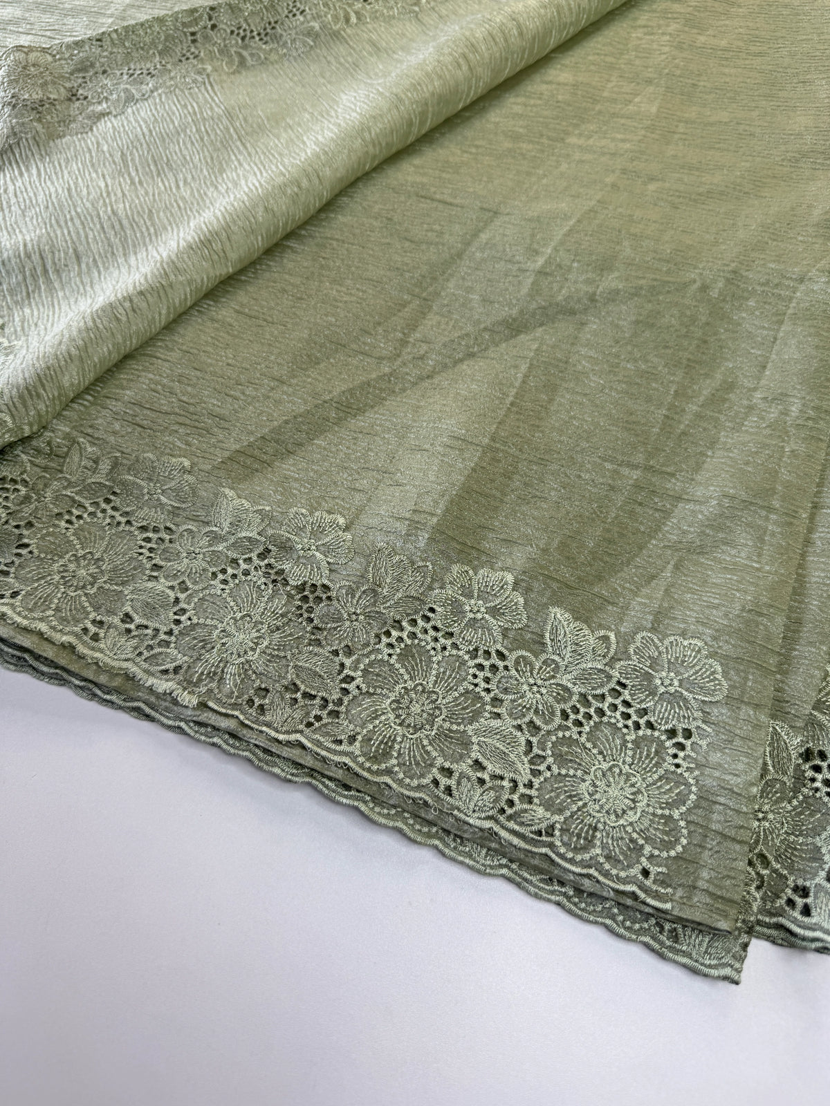 Crushed crape Saree/ CW053