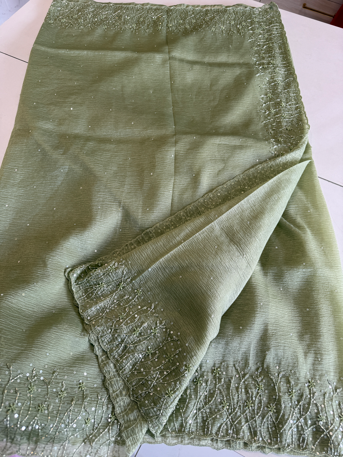 Crushed crape saree/ HW457