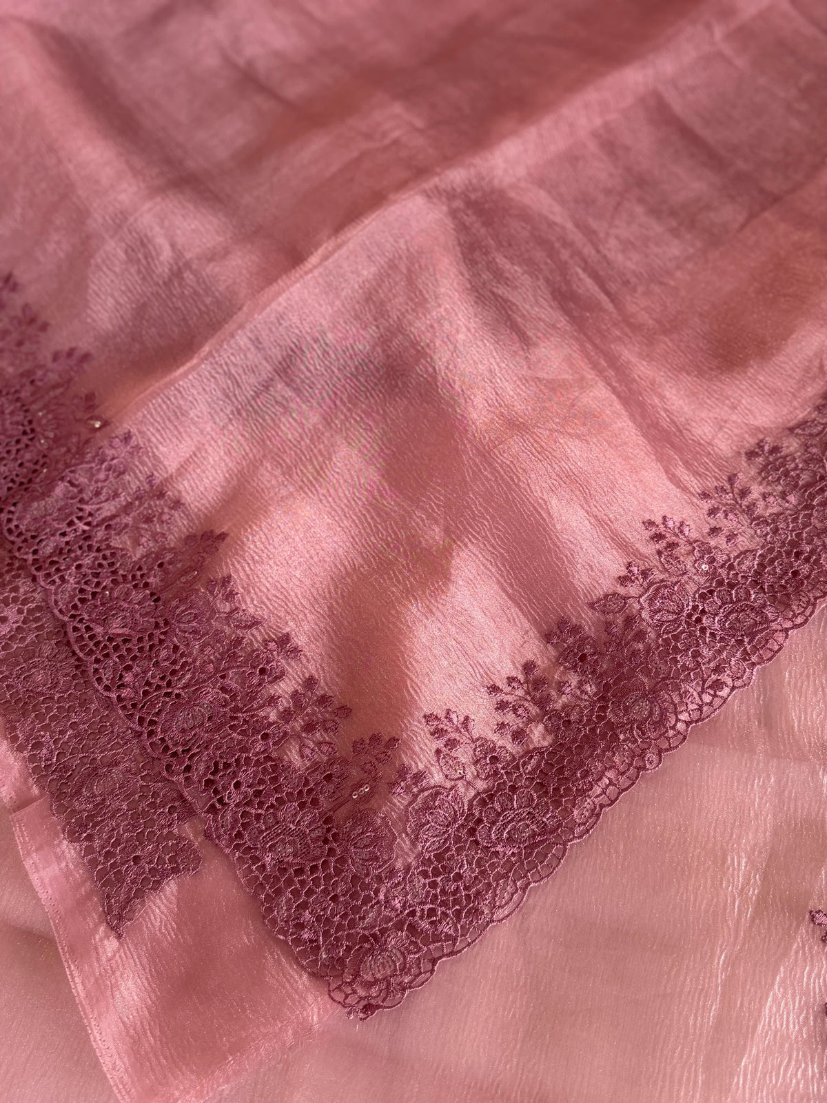 Crushed tissue saree/ CW066