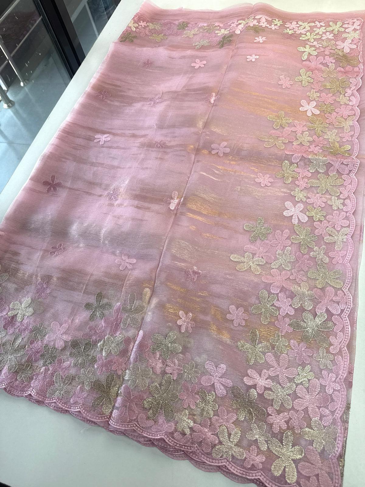 Foil textured crushed Organza/W767