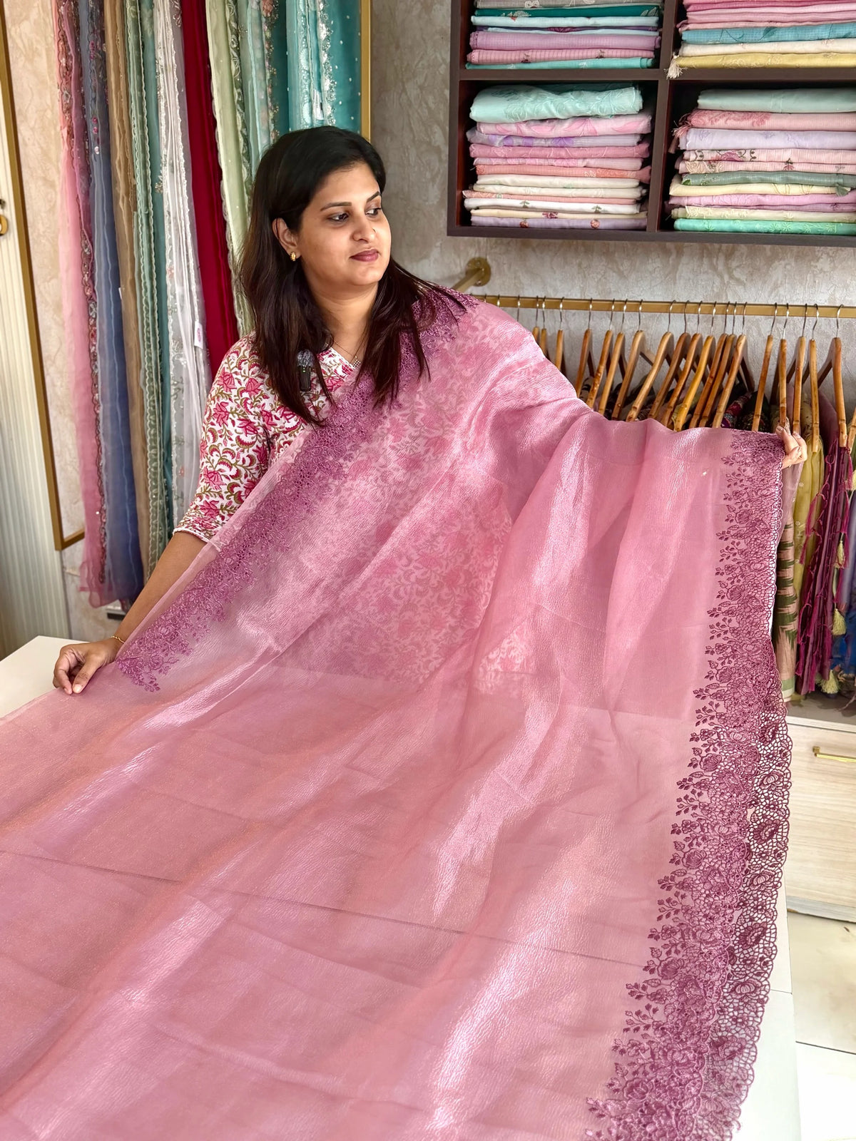 Crushed tissue saree/ CW066
