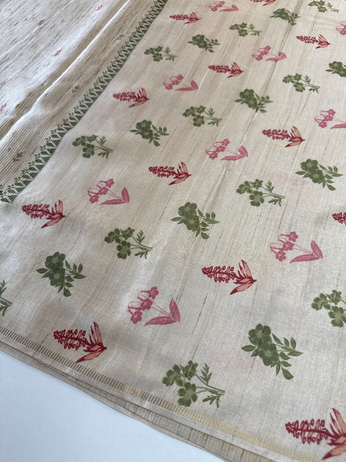 Soft Semi Tussar Saree/ D498
