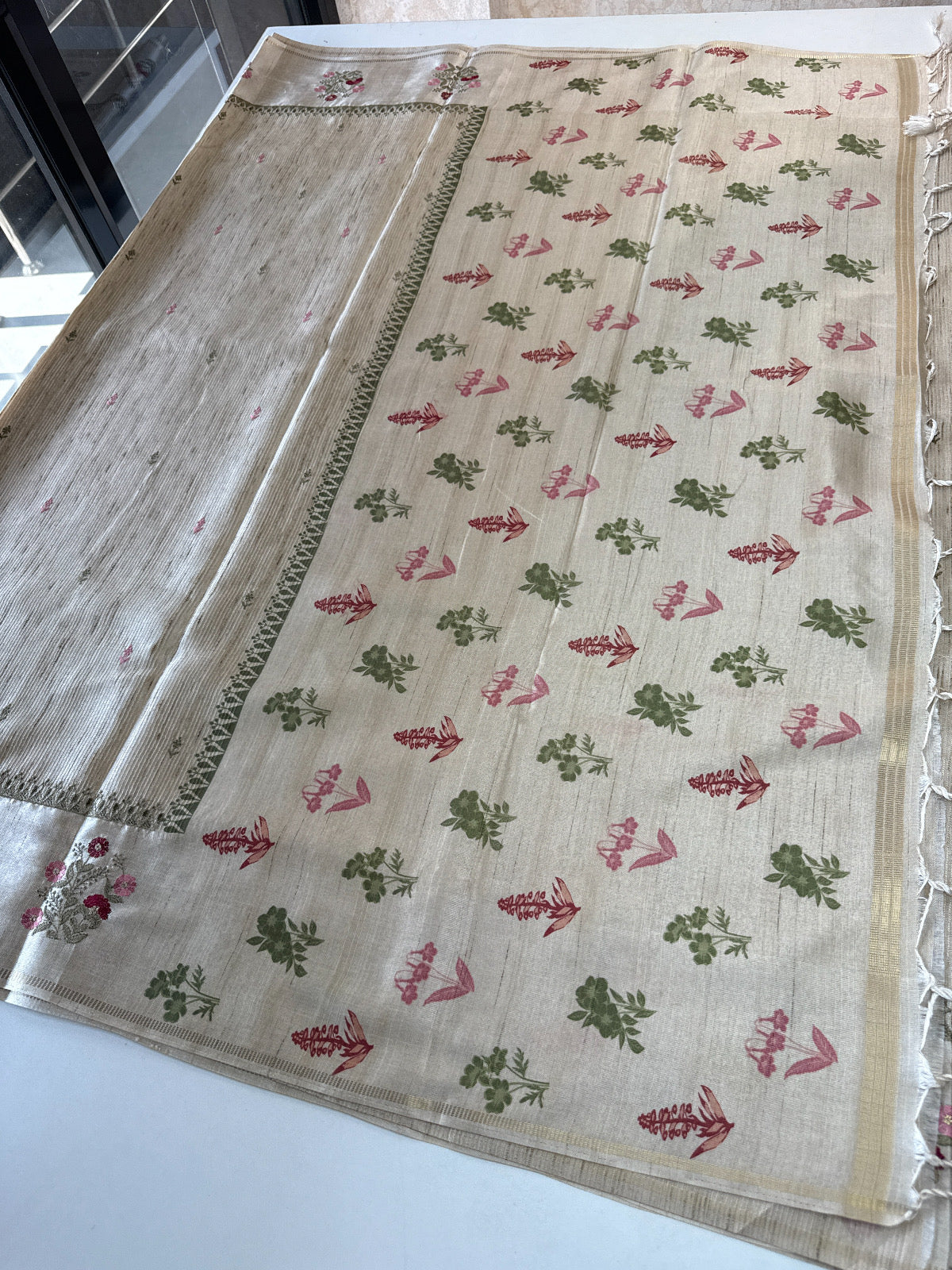 Soft Semi Tussar Saree/ D498