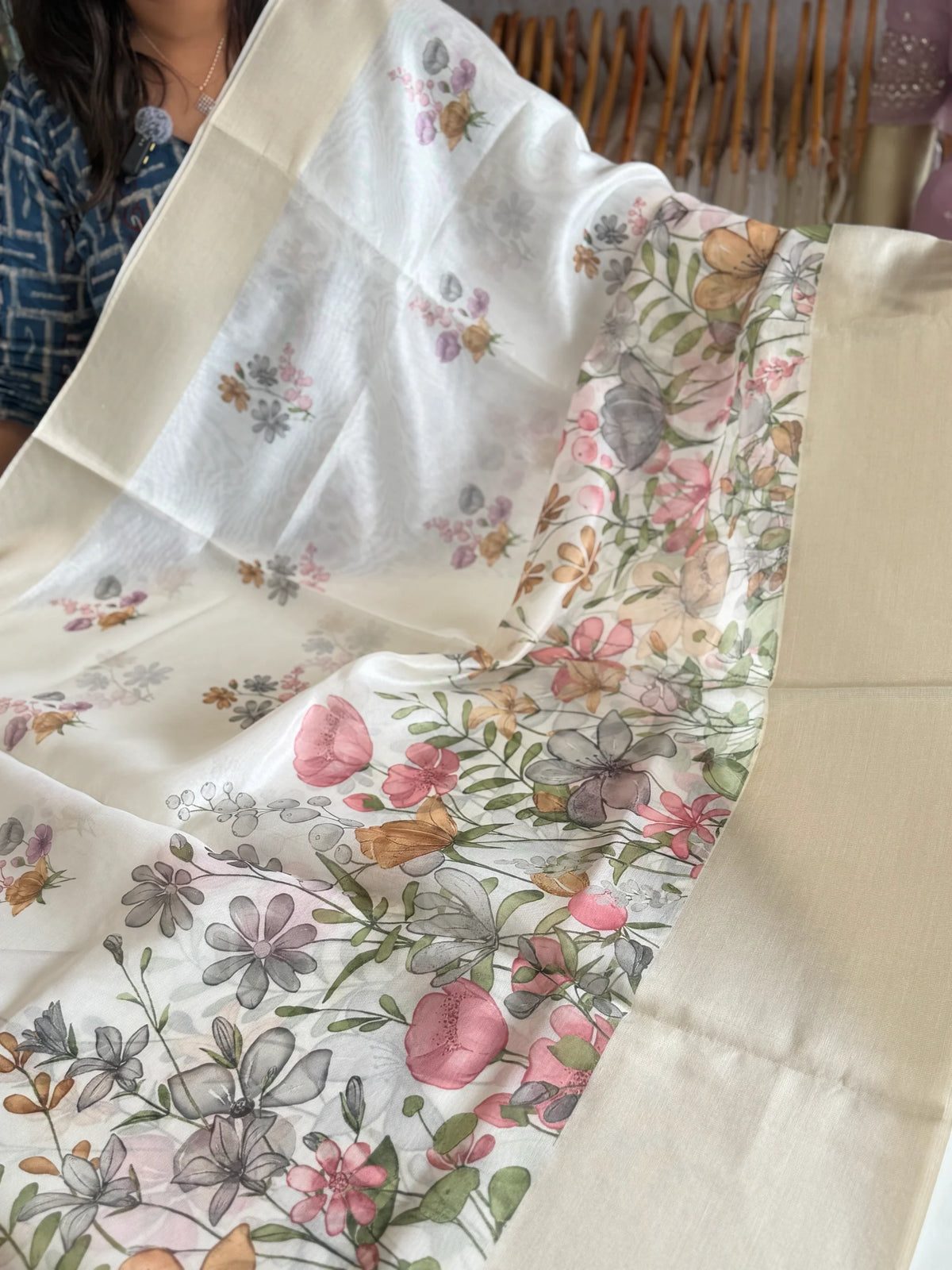 Semi silk blended saree/ 039F