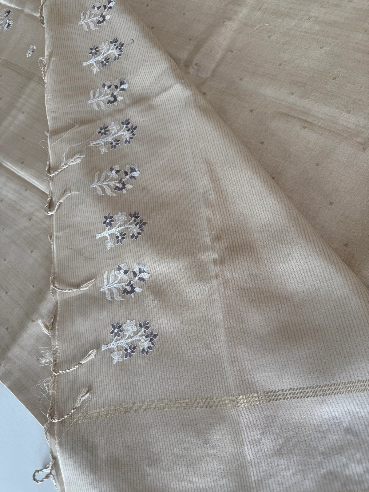 Semi Tussar Saree/ FG371