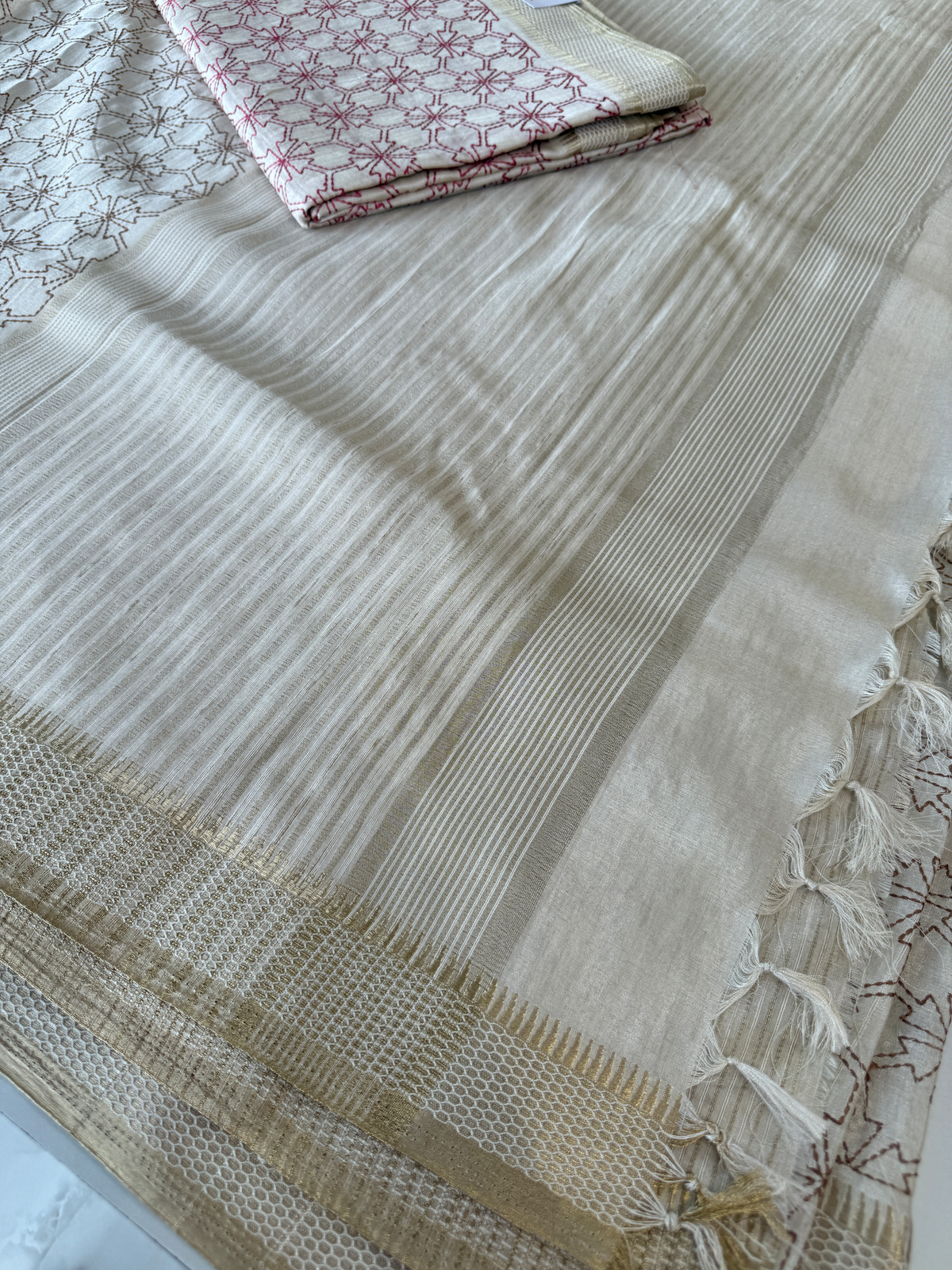 Soft Semi Tussar Saree/ 8016