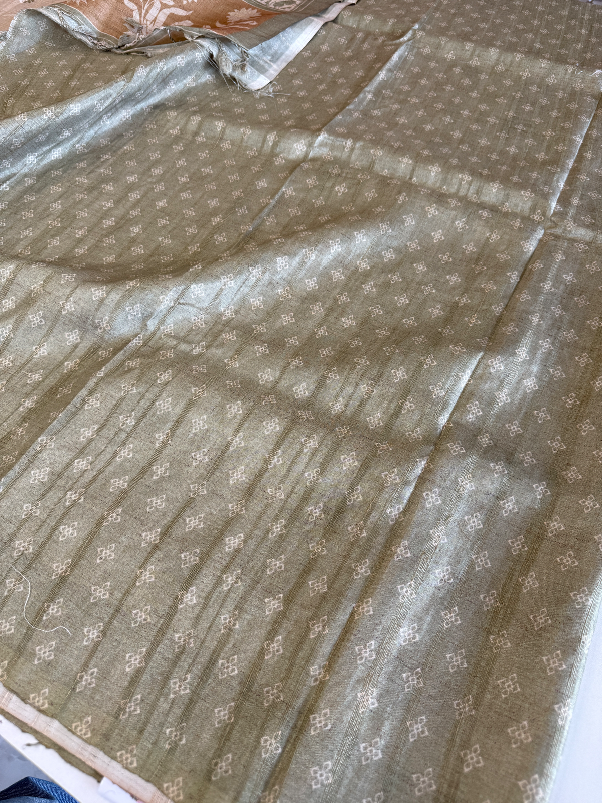 Soft semi Tussar saree/ D527