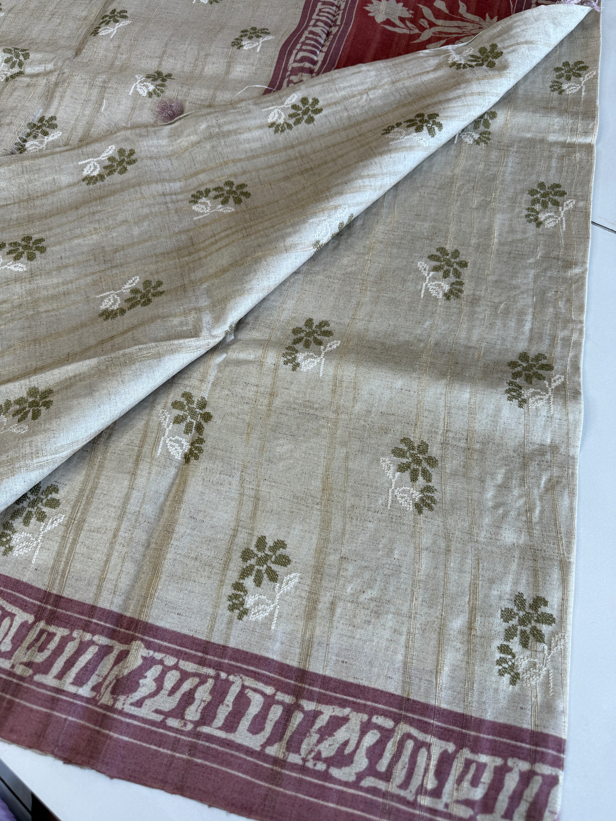 Soft semi Tussar saree/ D527