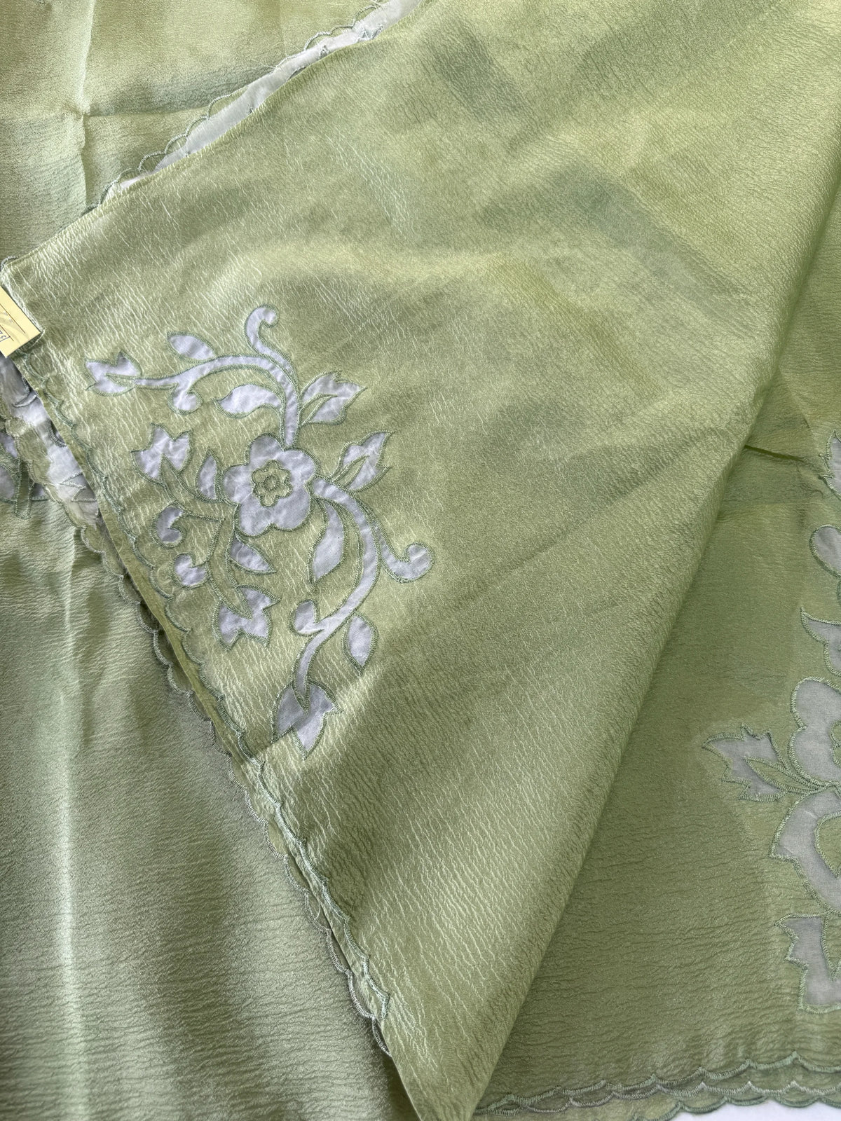 Crushed crape Saree/ AM107