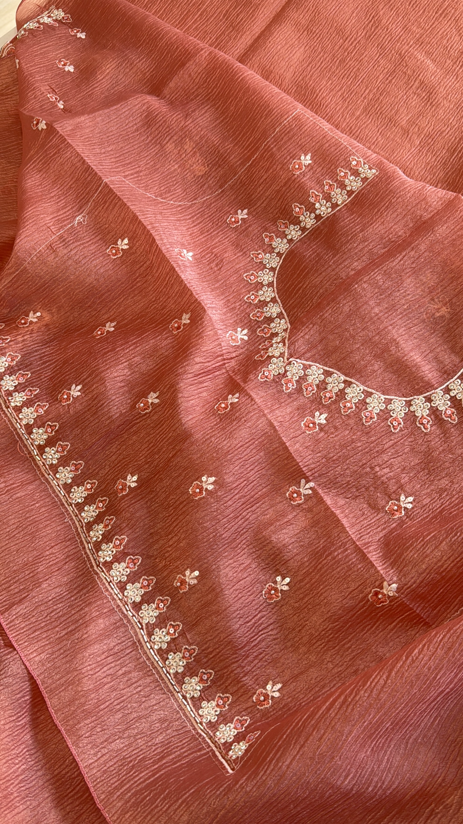 Crushed Crape Saree/ HW507