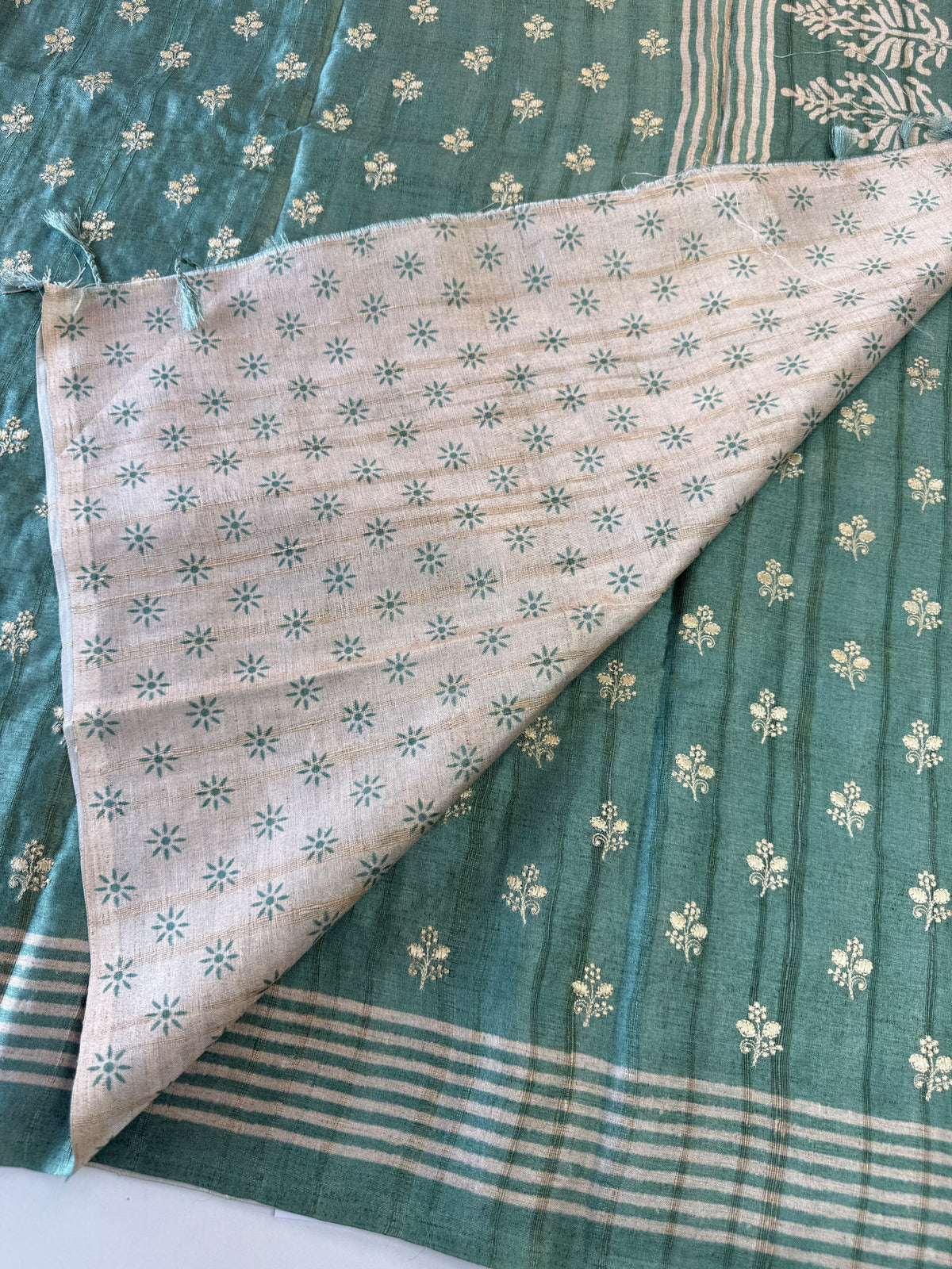 Soft Semi Tussar Saree/ D526