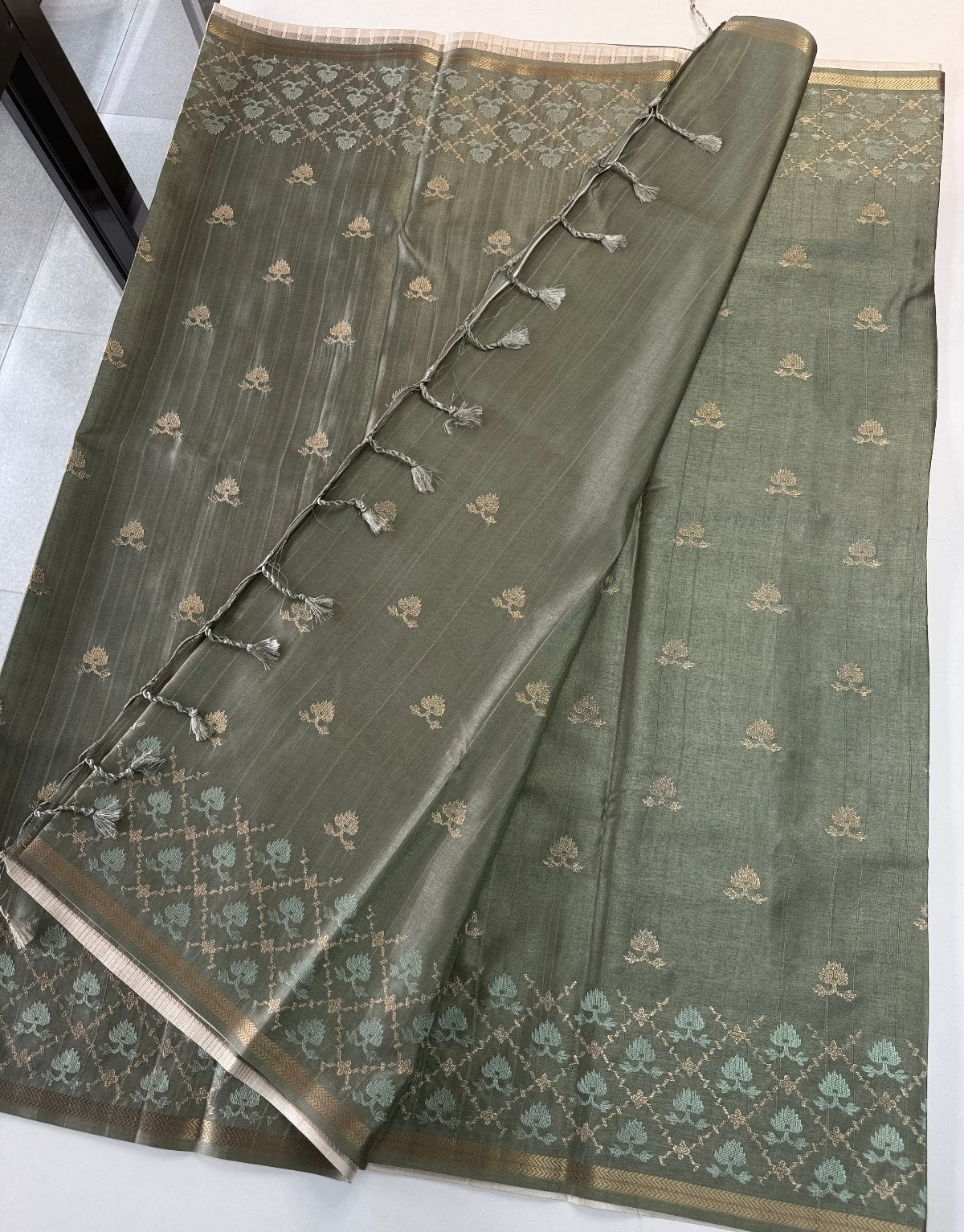 Soft Semi Tussar / FG385