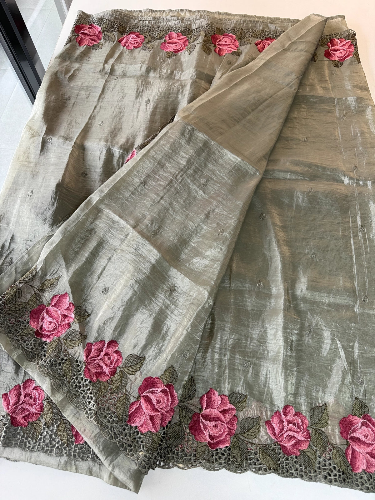 Crushed Oragnza Saree / SC8129