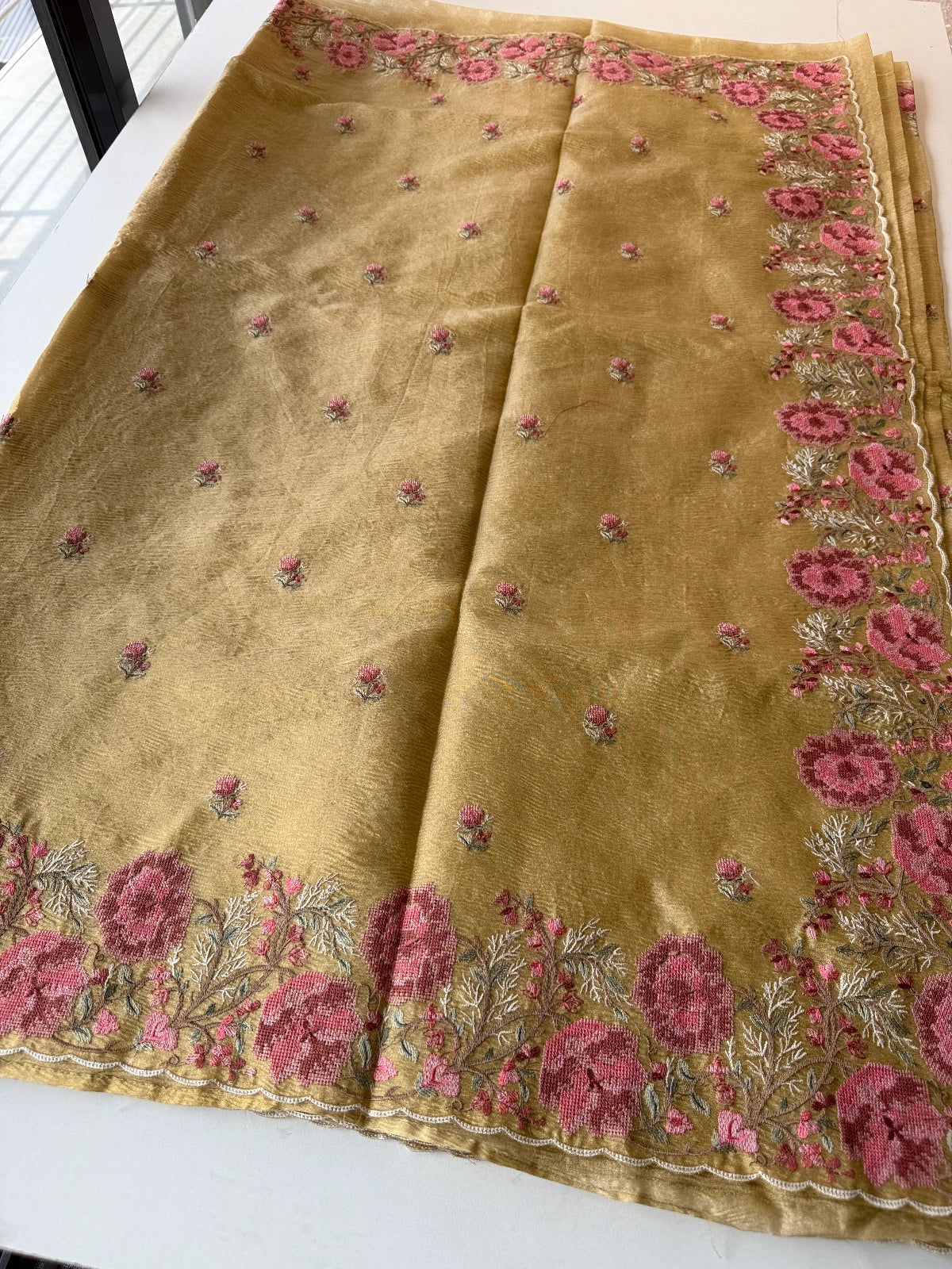 Crushed Tissue / 1200