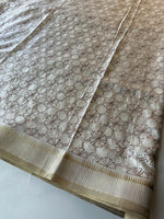 Semi Tussar / K8016