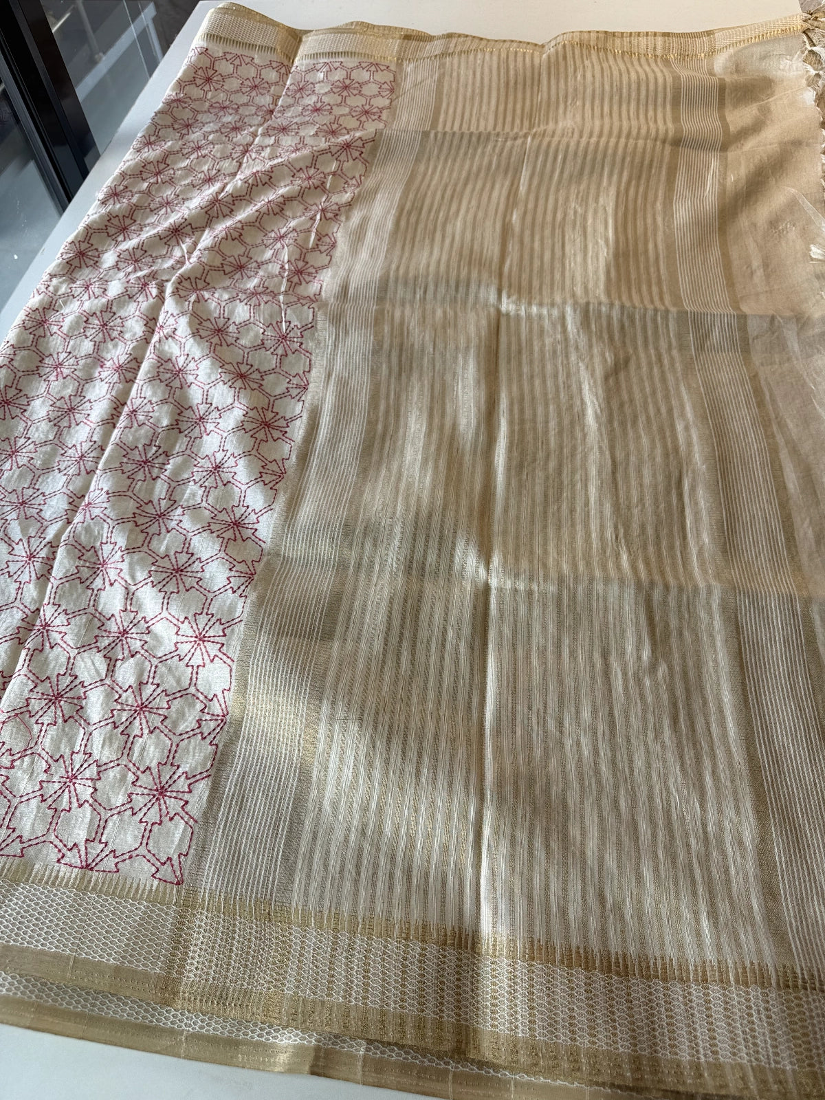 Semi Tussar / K8016