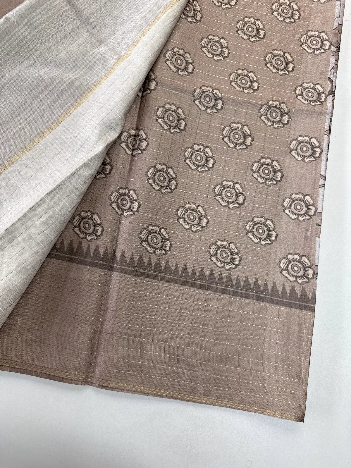Semi Silk Saree / TD14