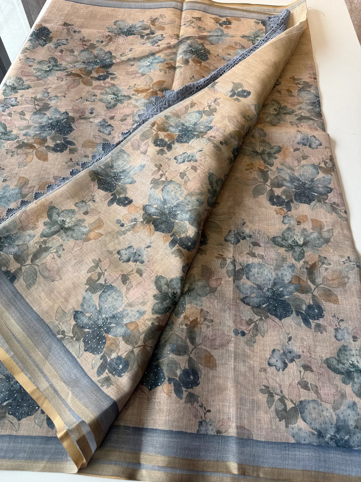 Tissue linen blend / 572A