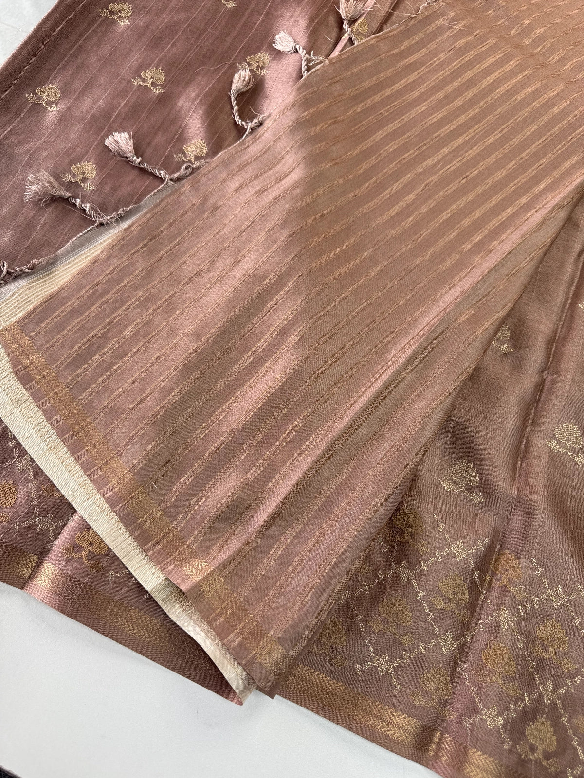 Soft Semi Tussar / FG385