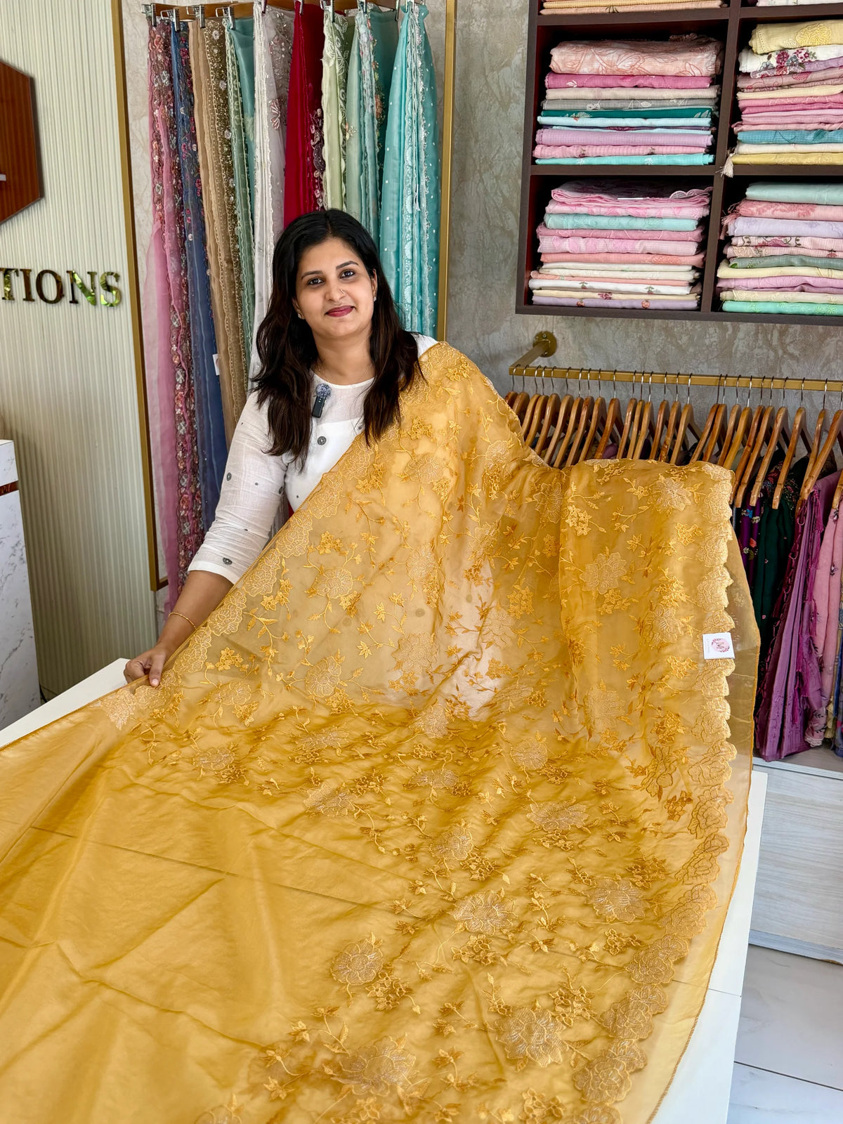Soft organza party wear saree/ CW839