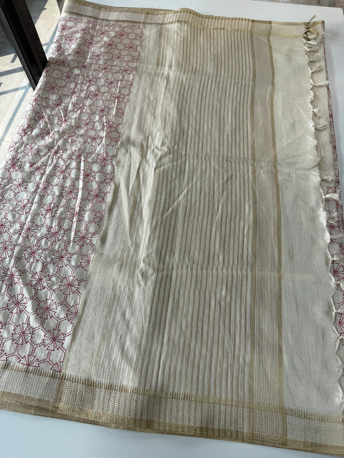 Semi Tussar / K8016