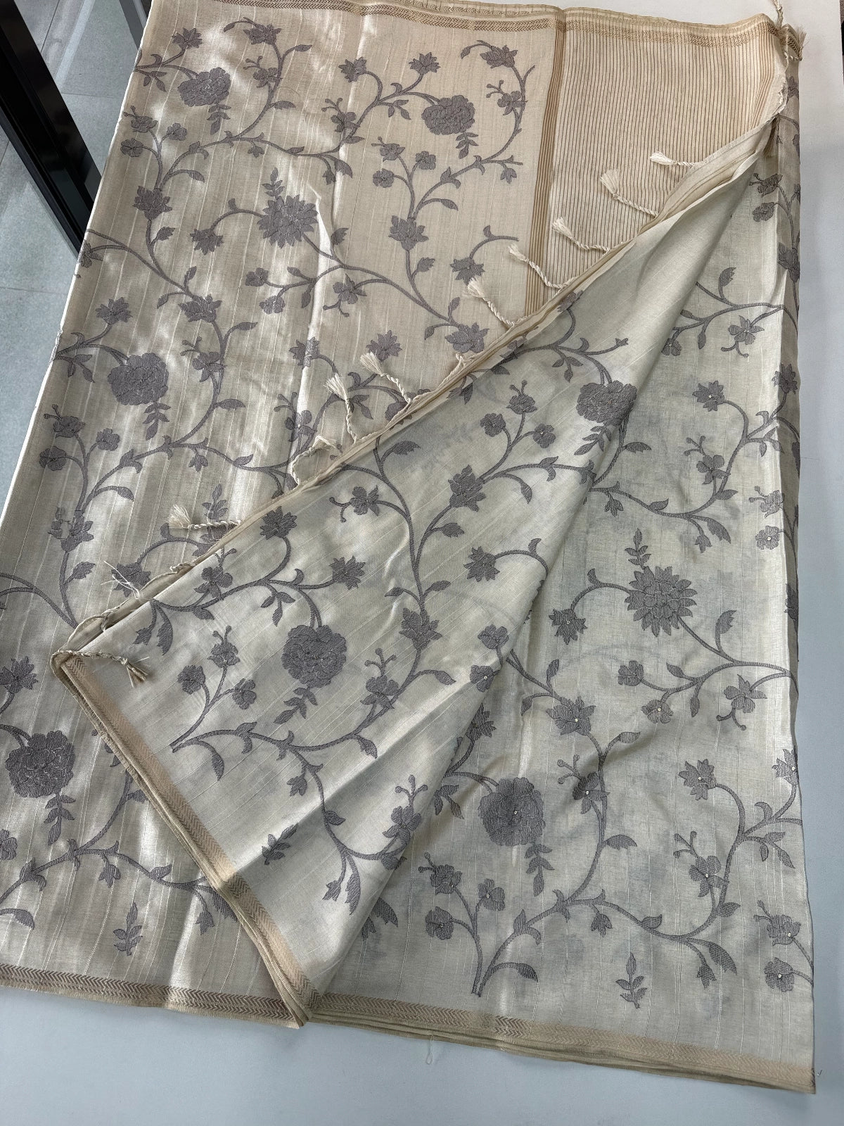 Soft Semi Tussar Saree / FG94N