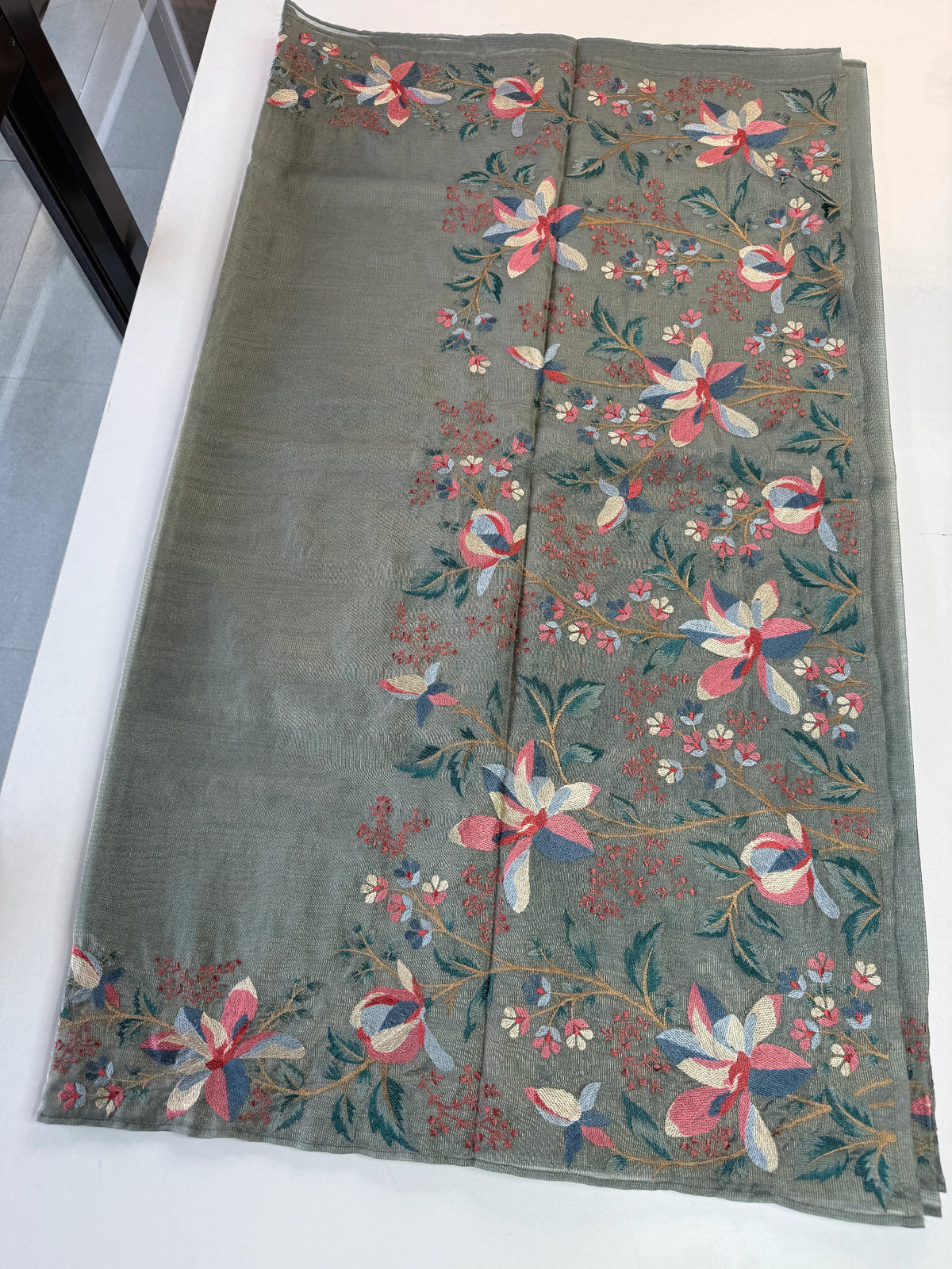 Crushed soft tissue Saree/ SR1397