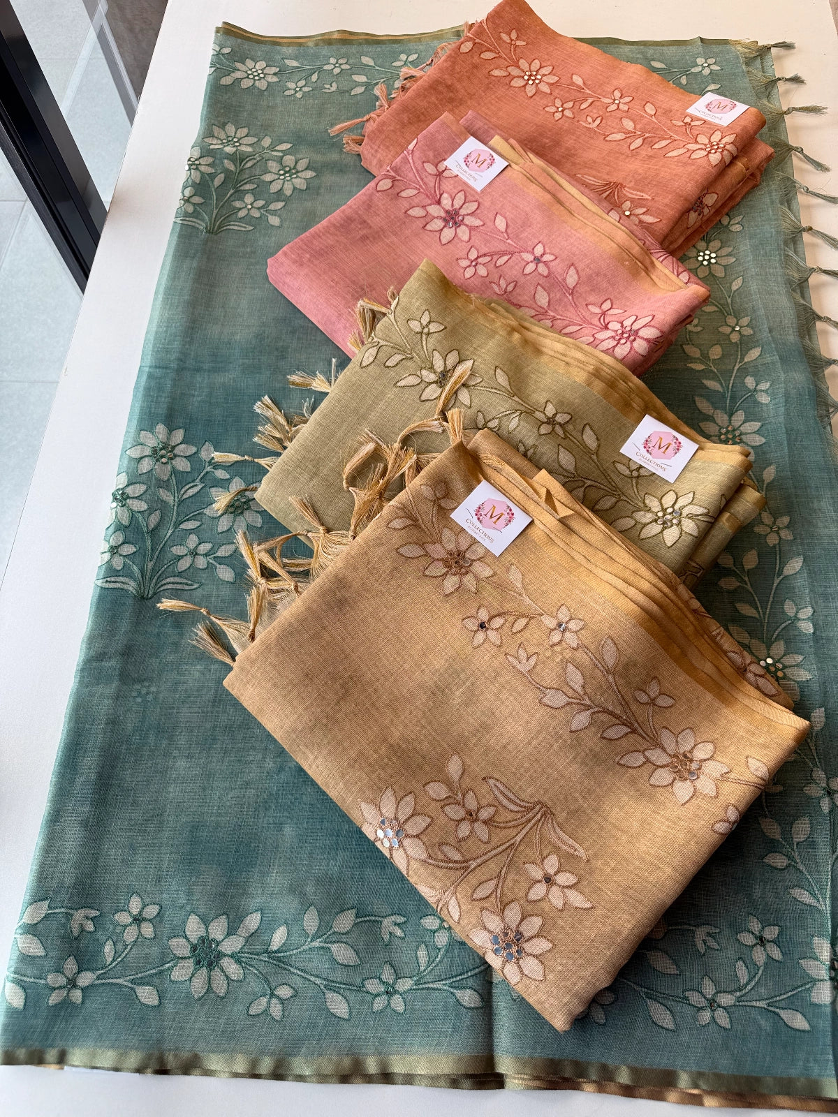 Tissue Linen Blend / 573B