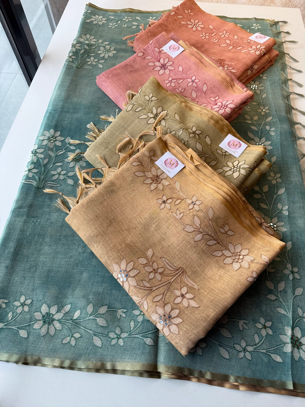 Tissue Linen Blend / 573B