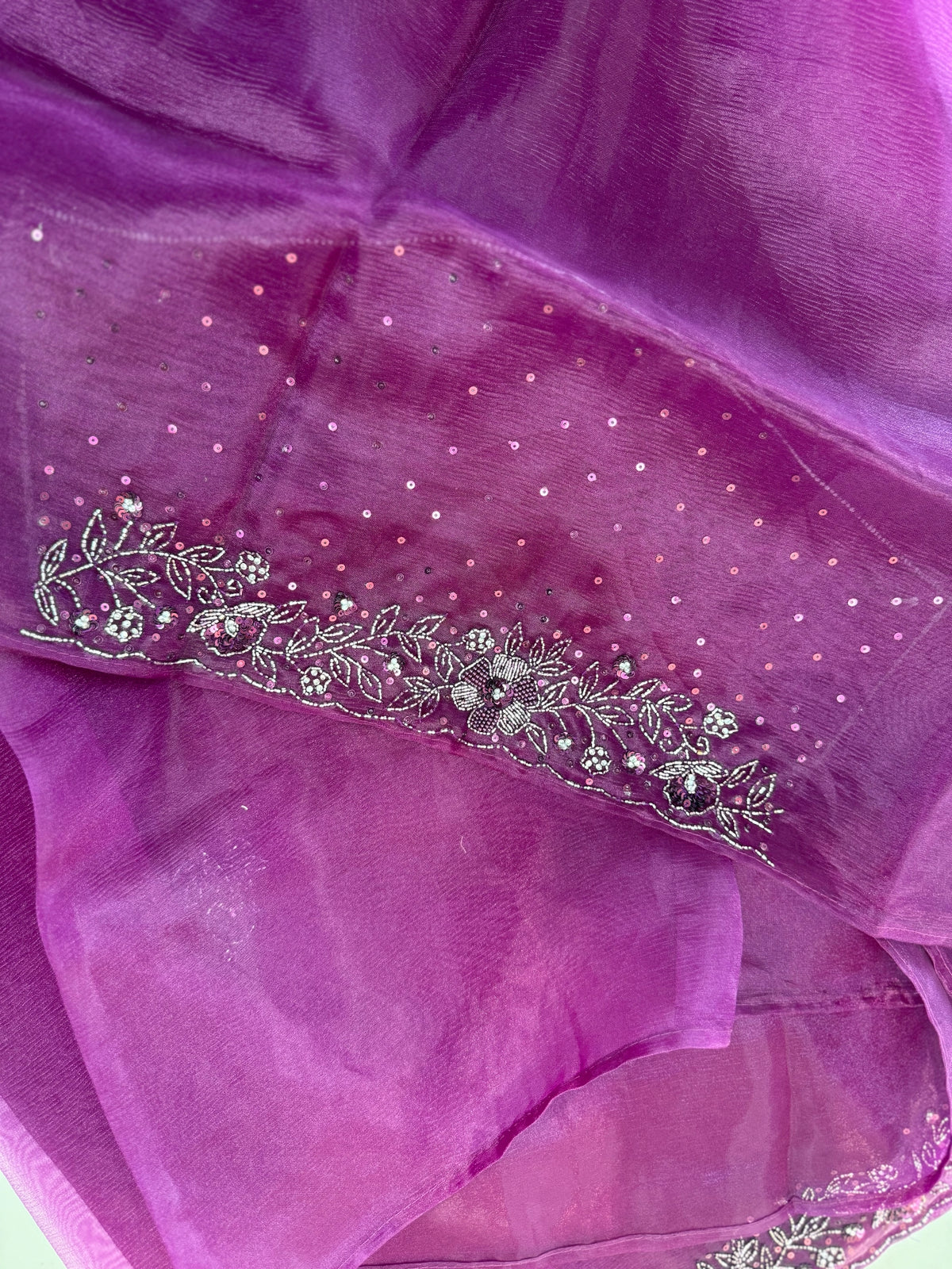 Crushed Tissue / HW129