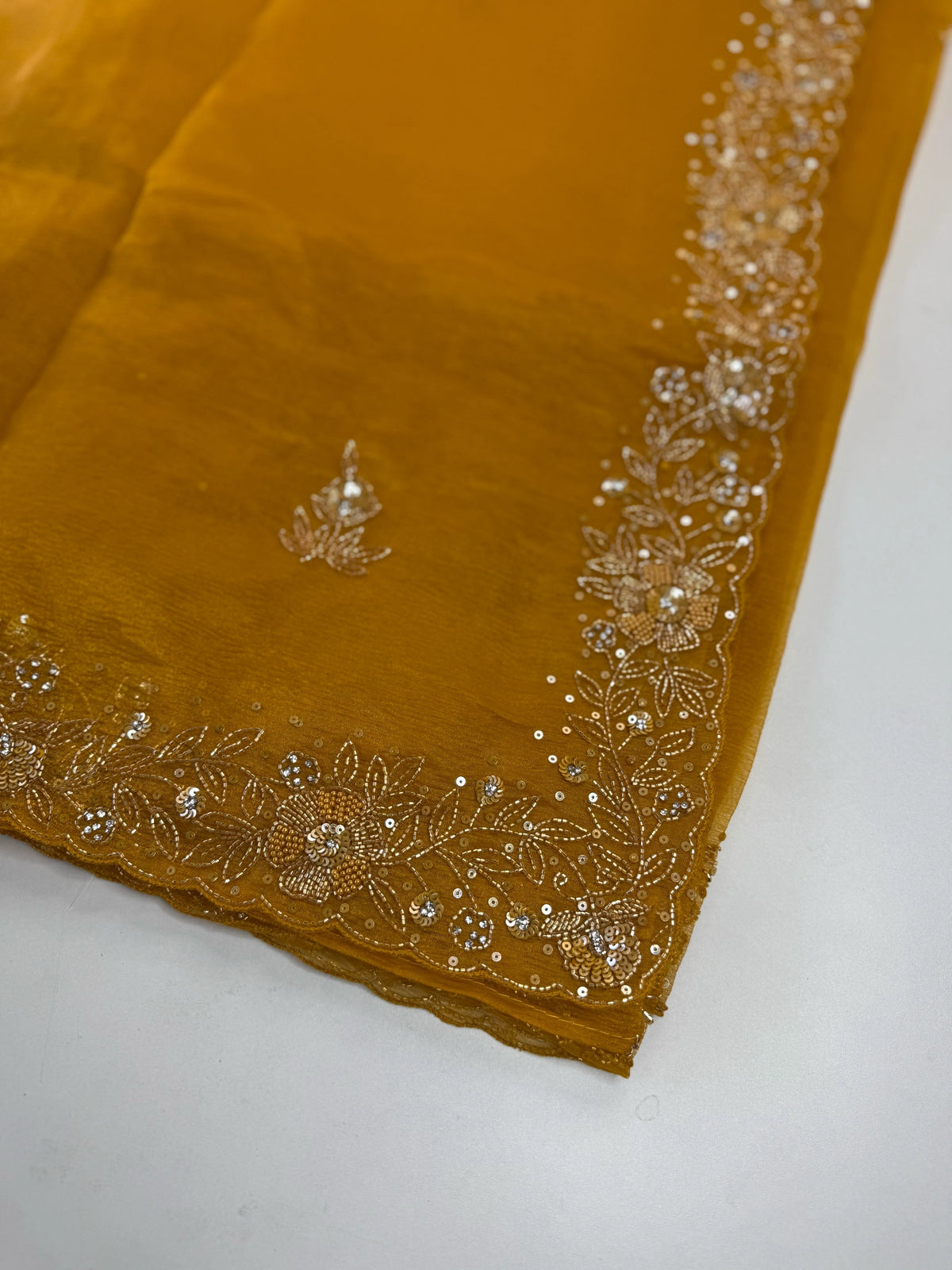 Crushed Tissue / HW129