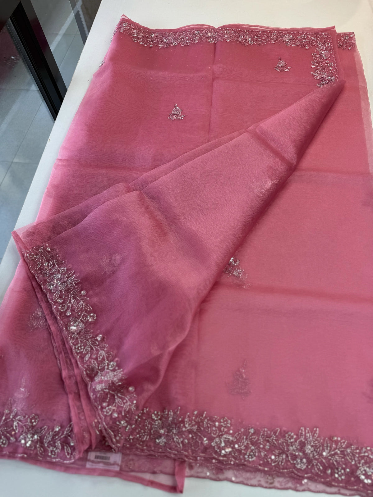 Crushed Tissue / HW129