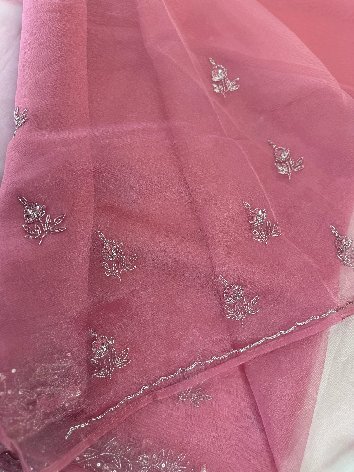 Crushed Tissue / HW129