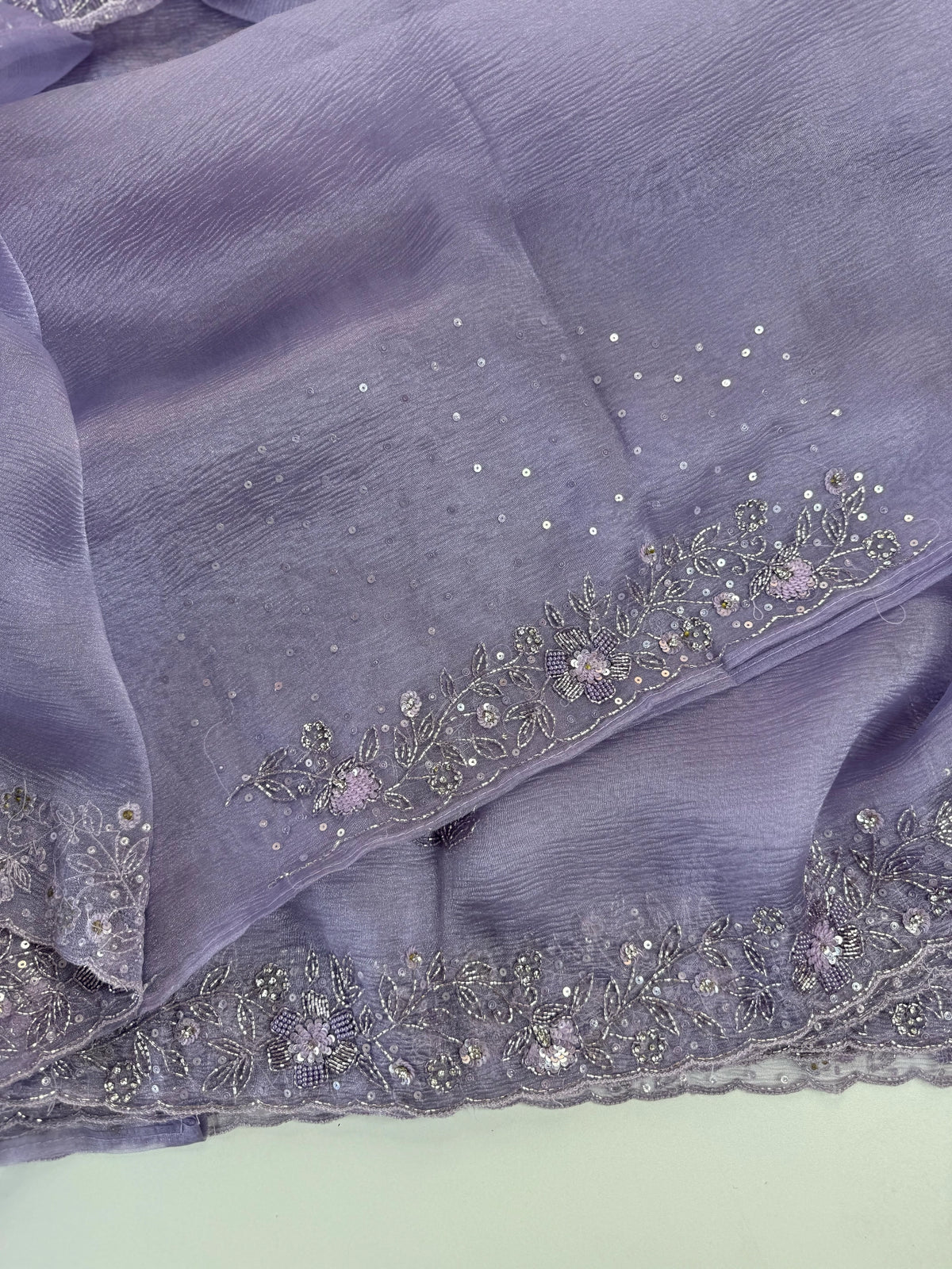 Crushed Tissue / HW129