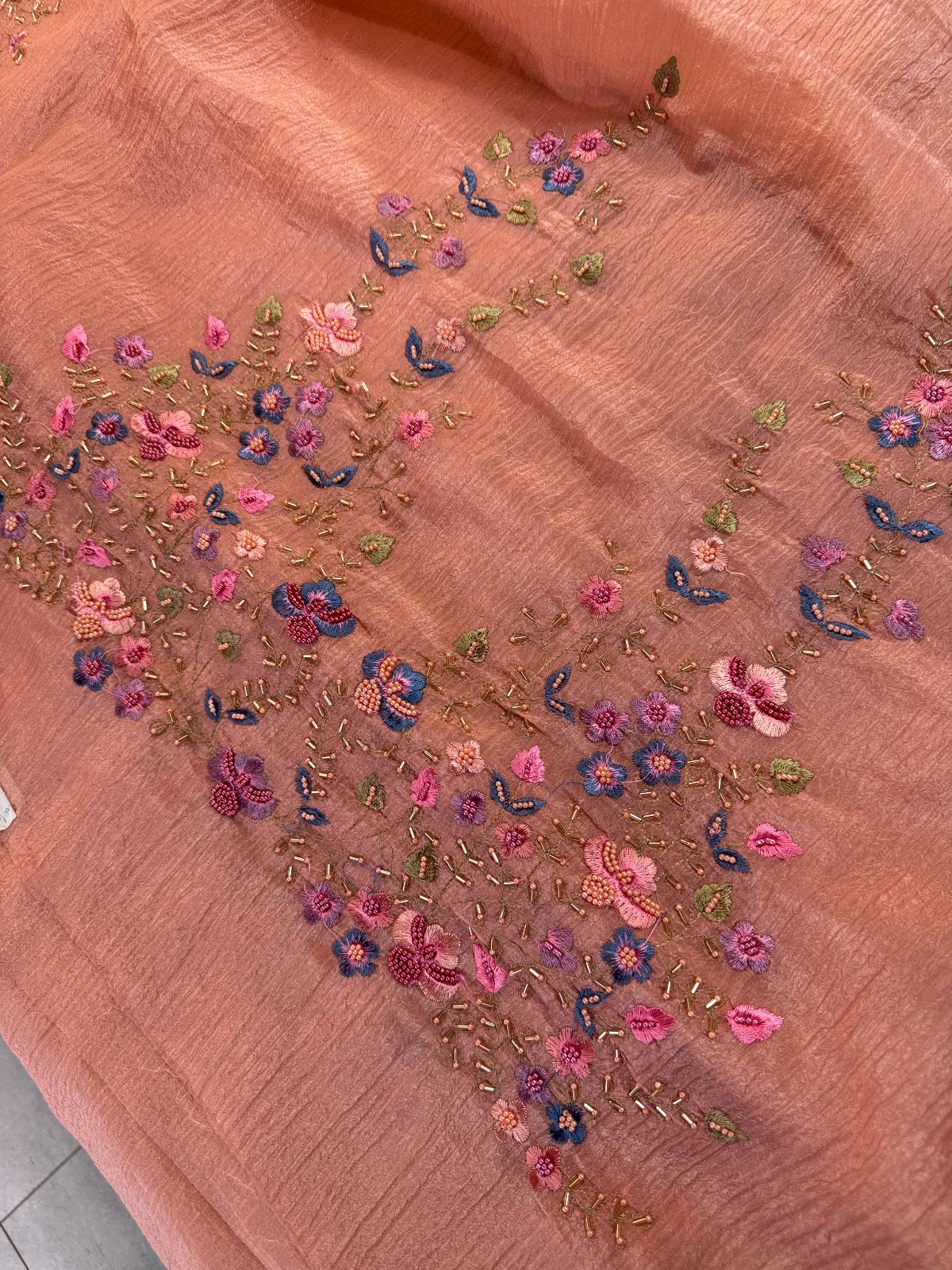 Crushed Crape Saree / 920A