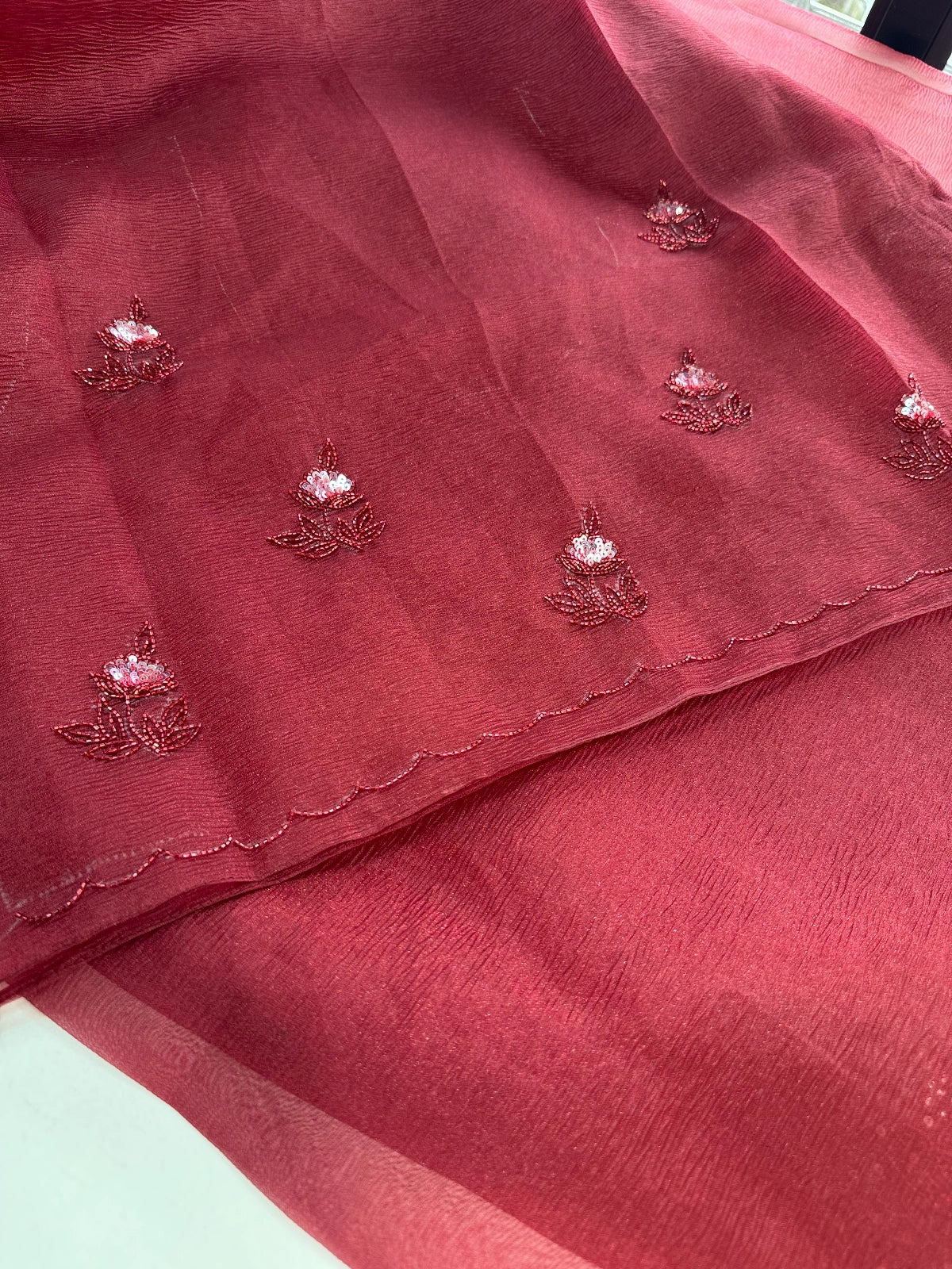 Crushed Tissue / HW129