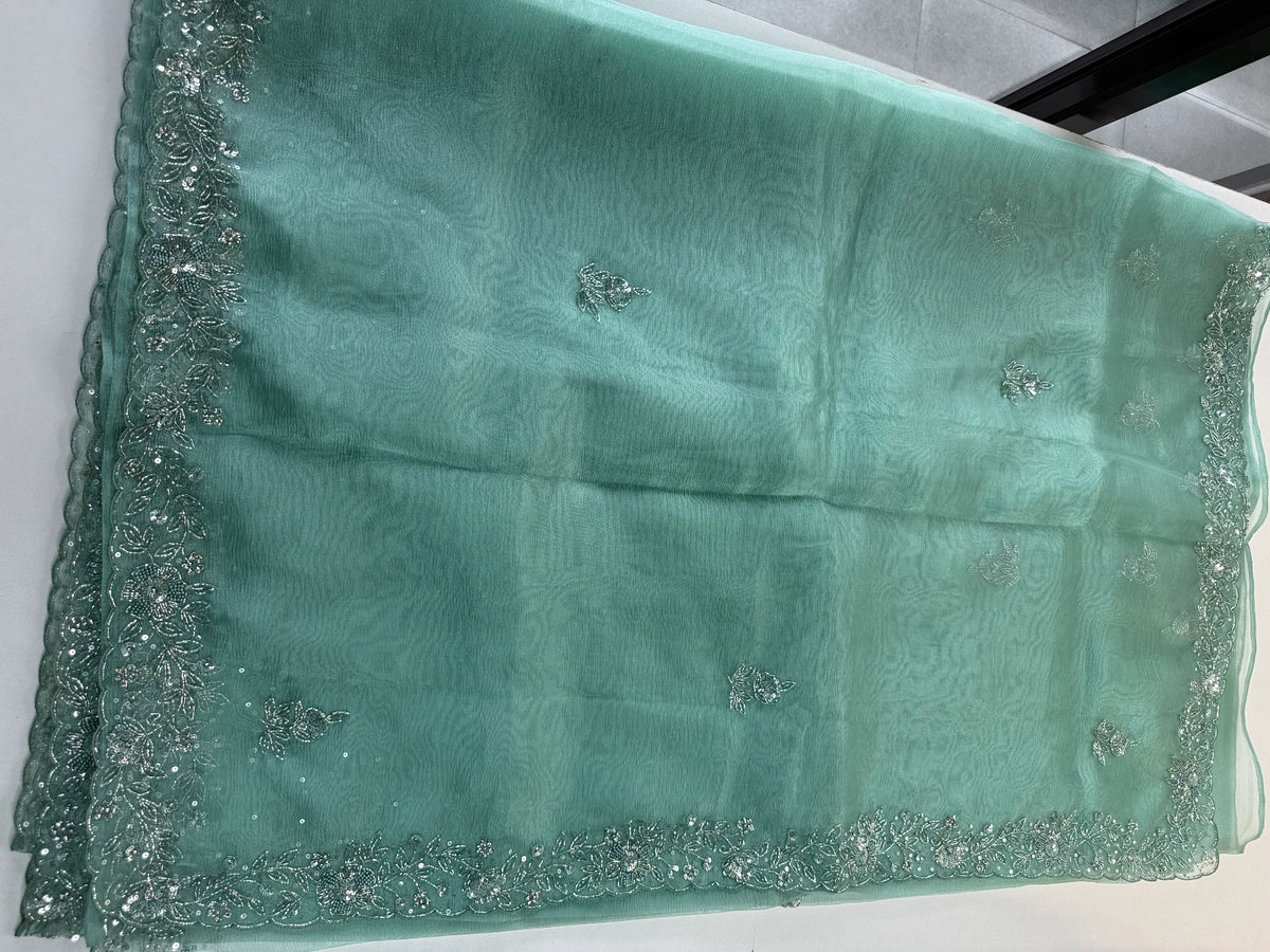 Crushed Tissue / HW129