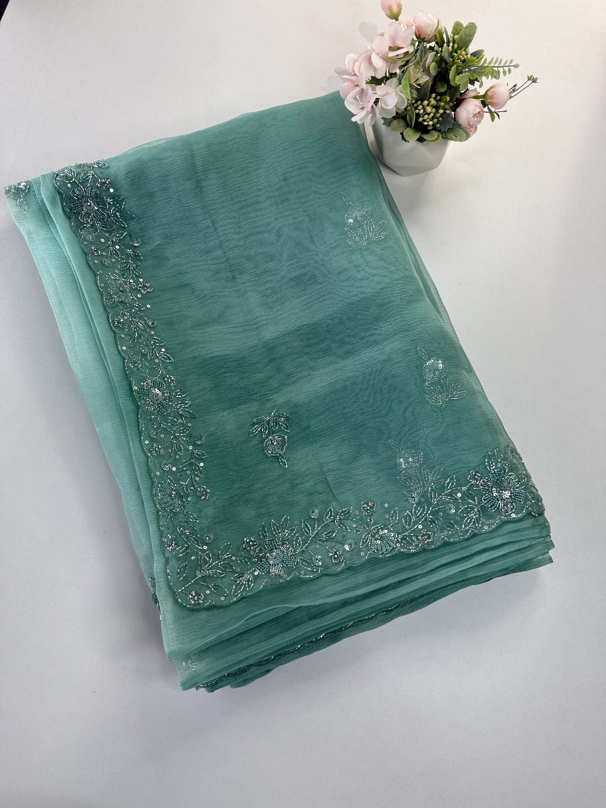 Crushed Tissue / HW129