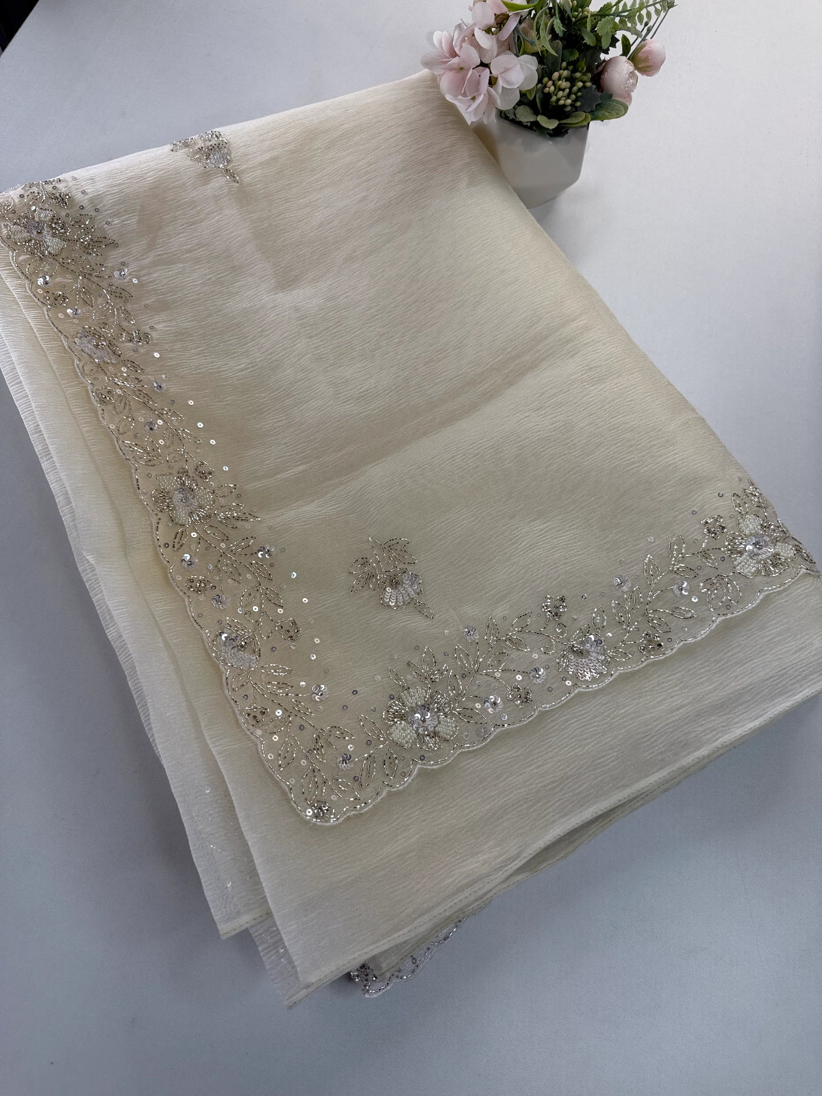 Crushed Tissue / HW129