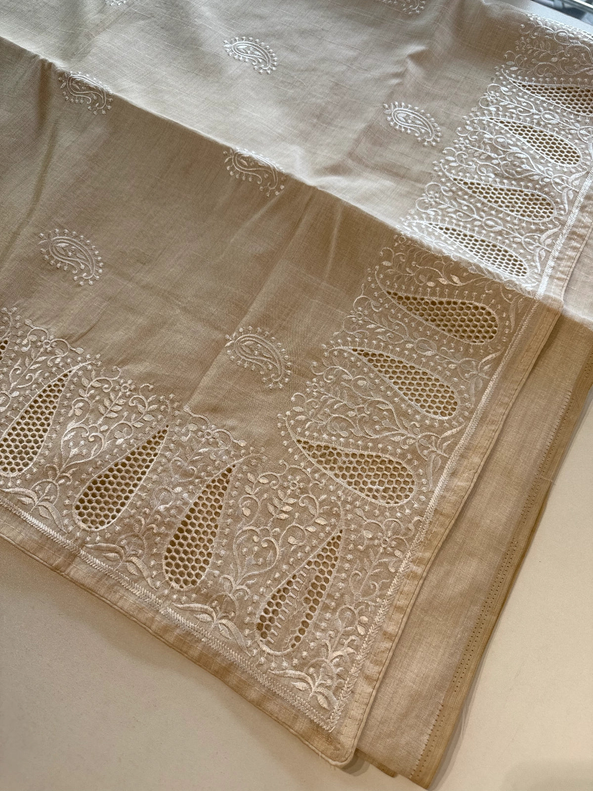 Semi Tussar / MC7900