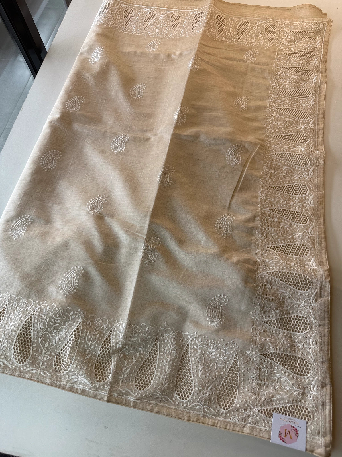 Semi Tussar / MC7900