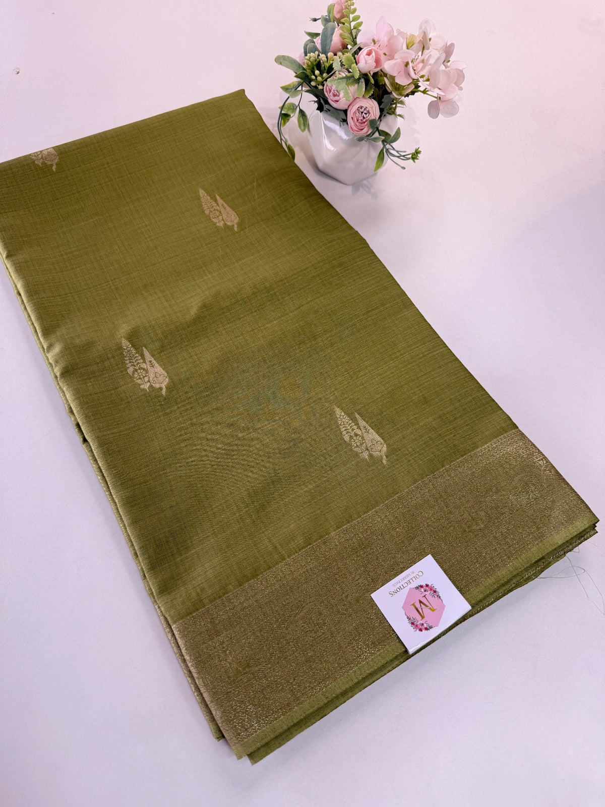 Semi silk Banarasi weaved saree/JFS55