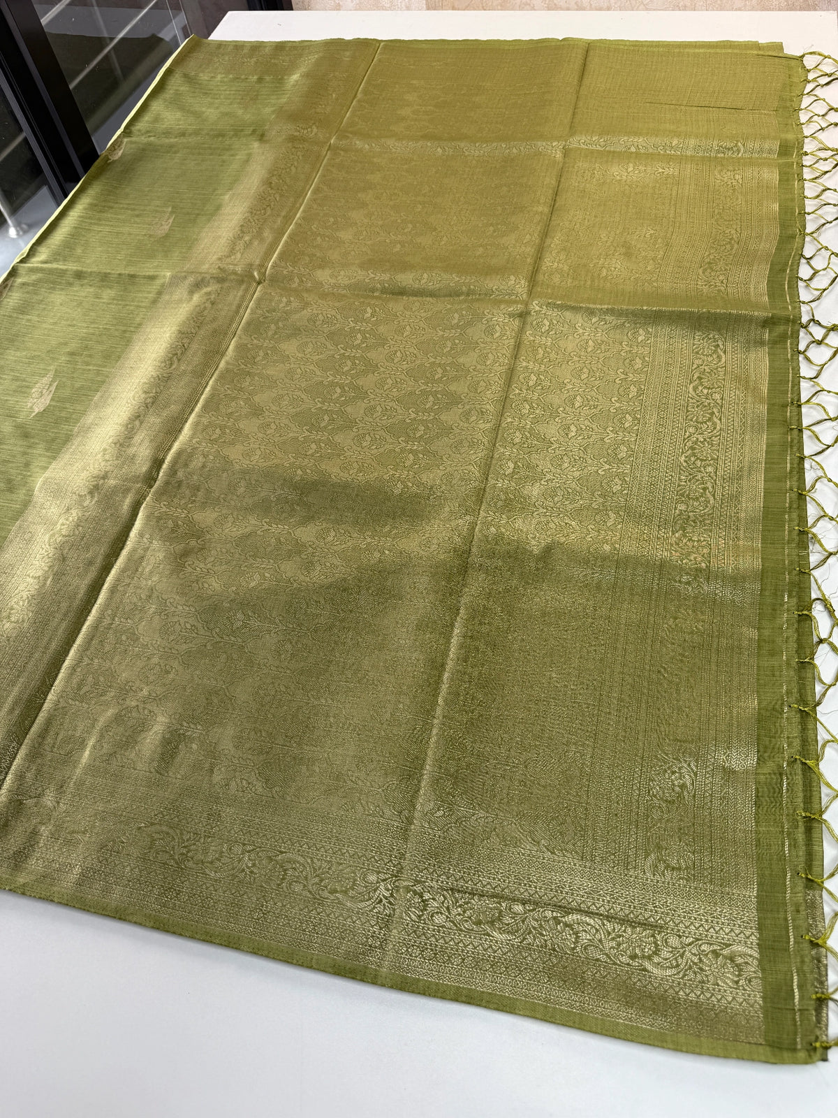 Semi silk Banarasi weaved saree/JFS55