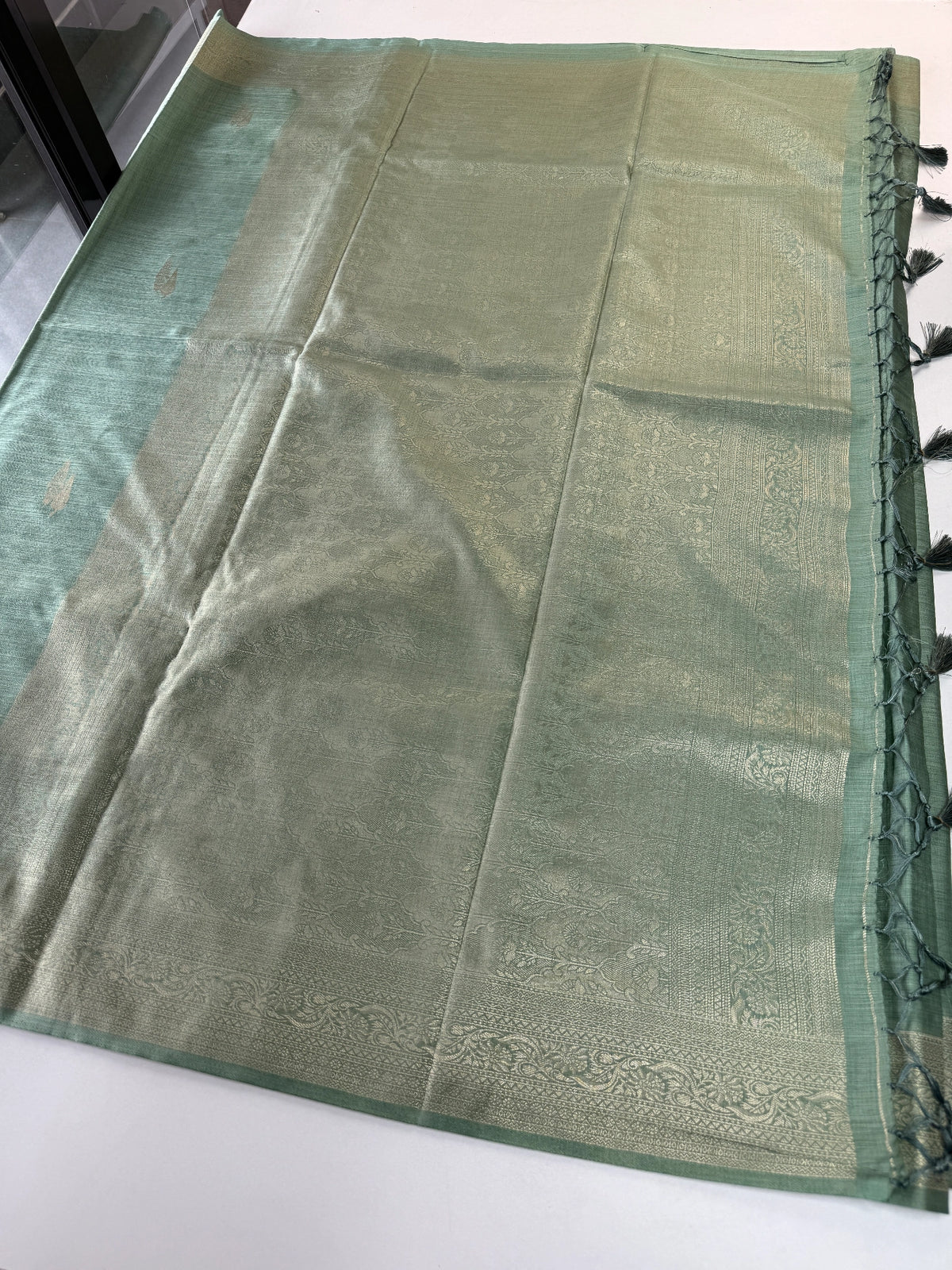 Semi silk Banarasi weaved saree/JFS55