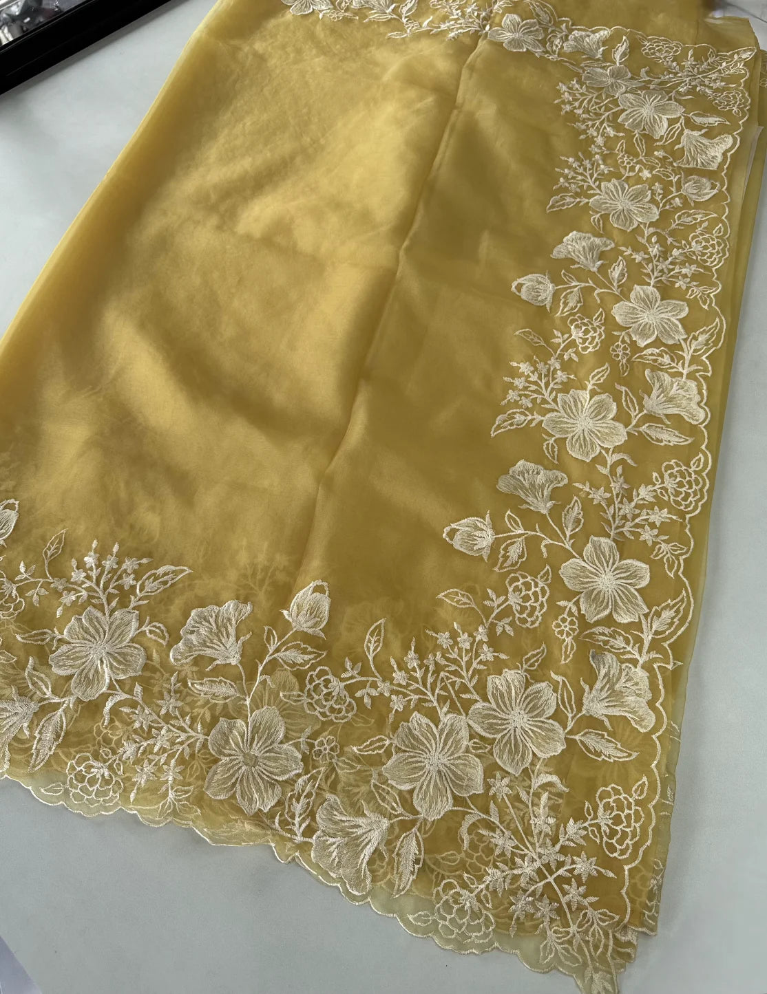 Soft Organza / CW017