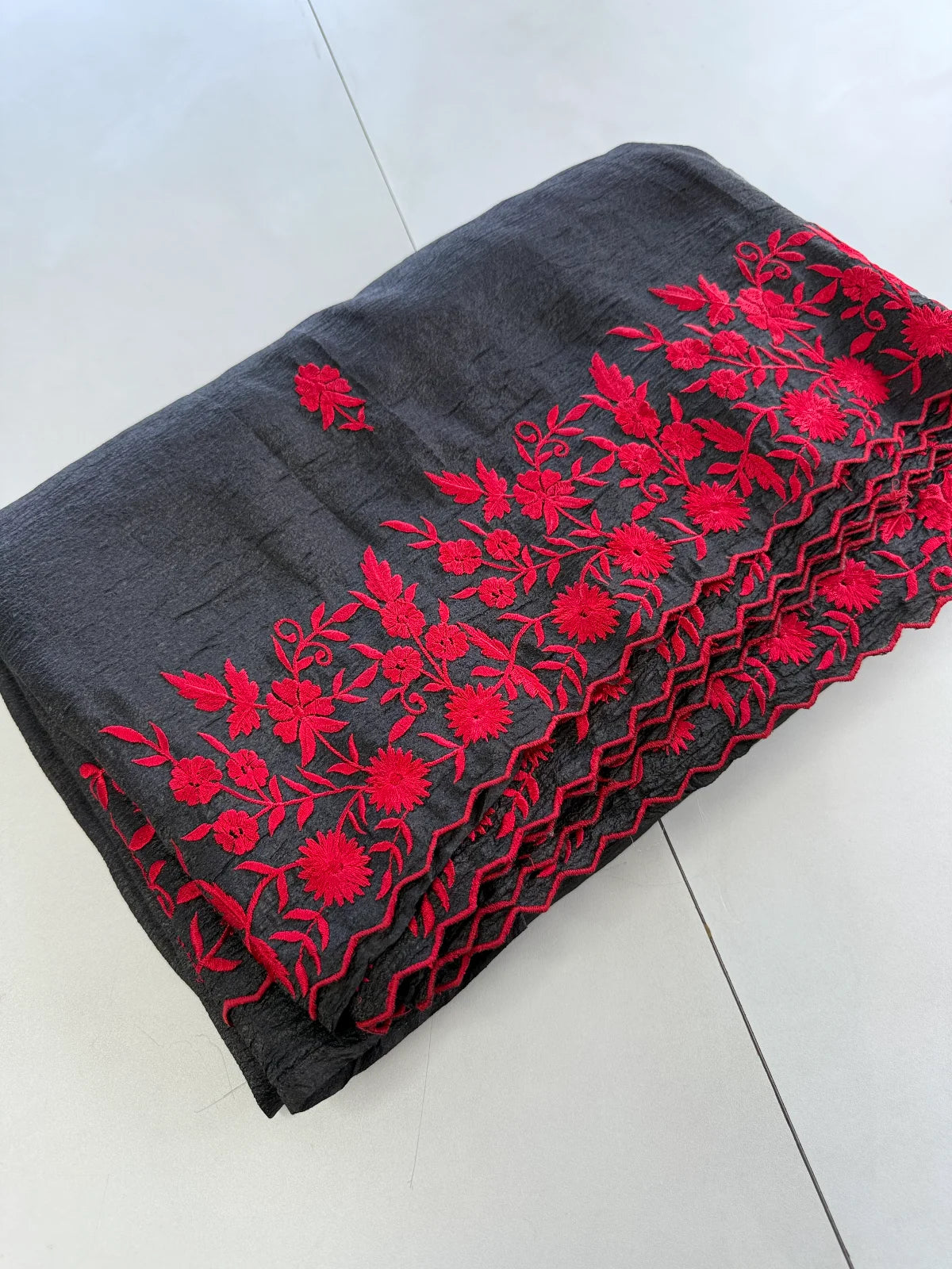 Crushed crape / SA3WD