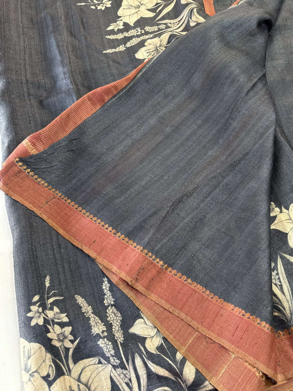 Pure Handloom Tussar silk saree/ HLTU26