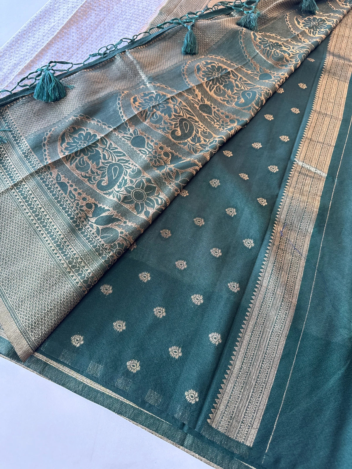 Soft Georgette Banarasi /MT101