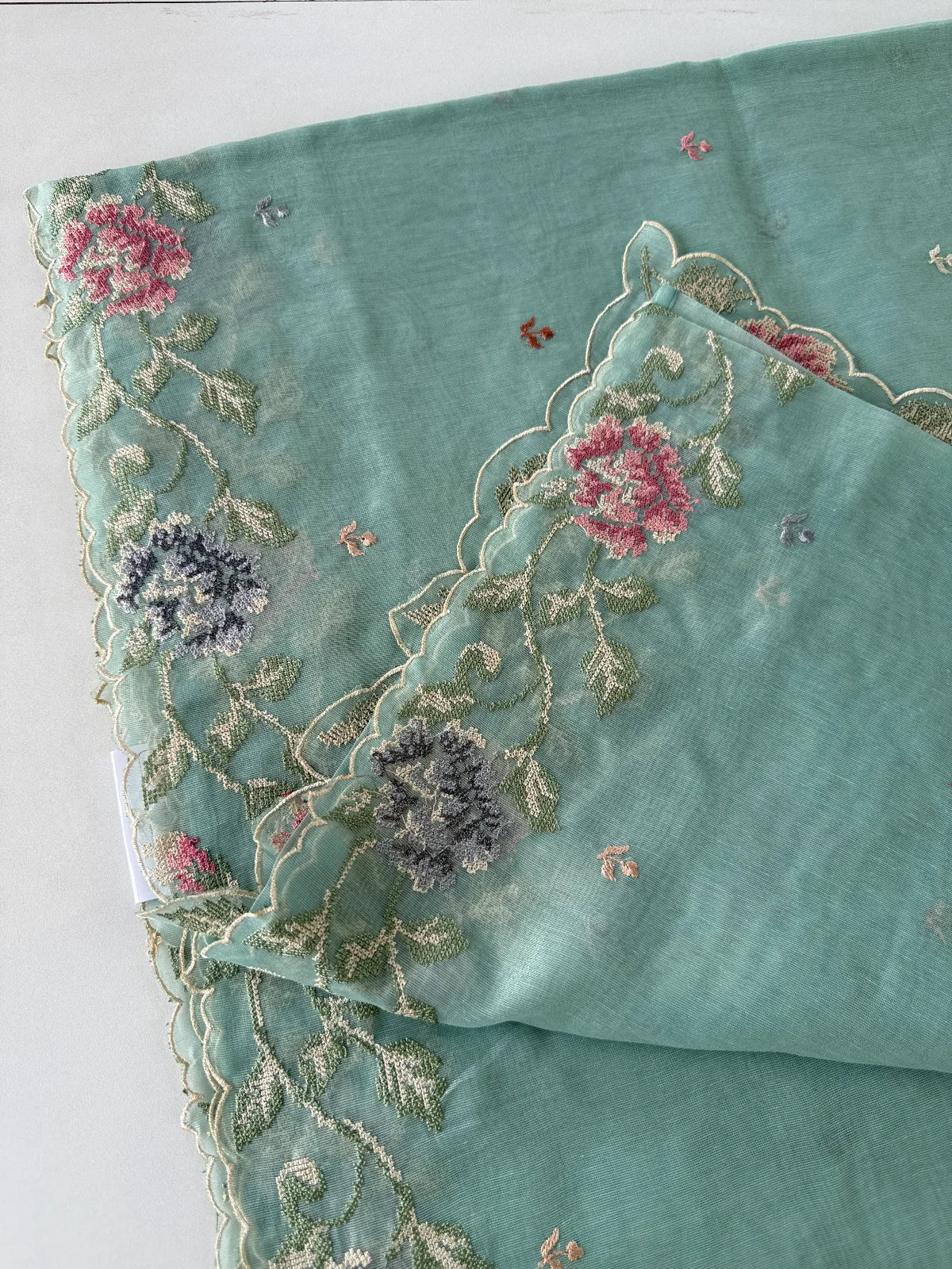 Threaded Garden/CM06