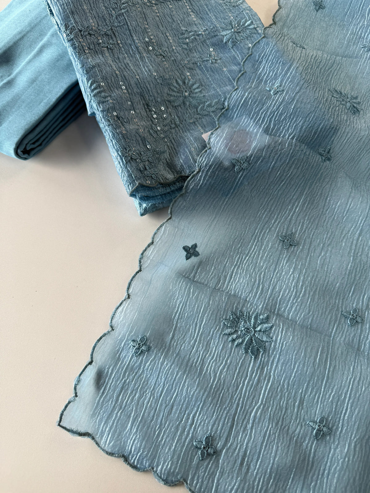Crushed crape Saree/ US396